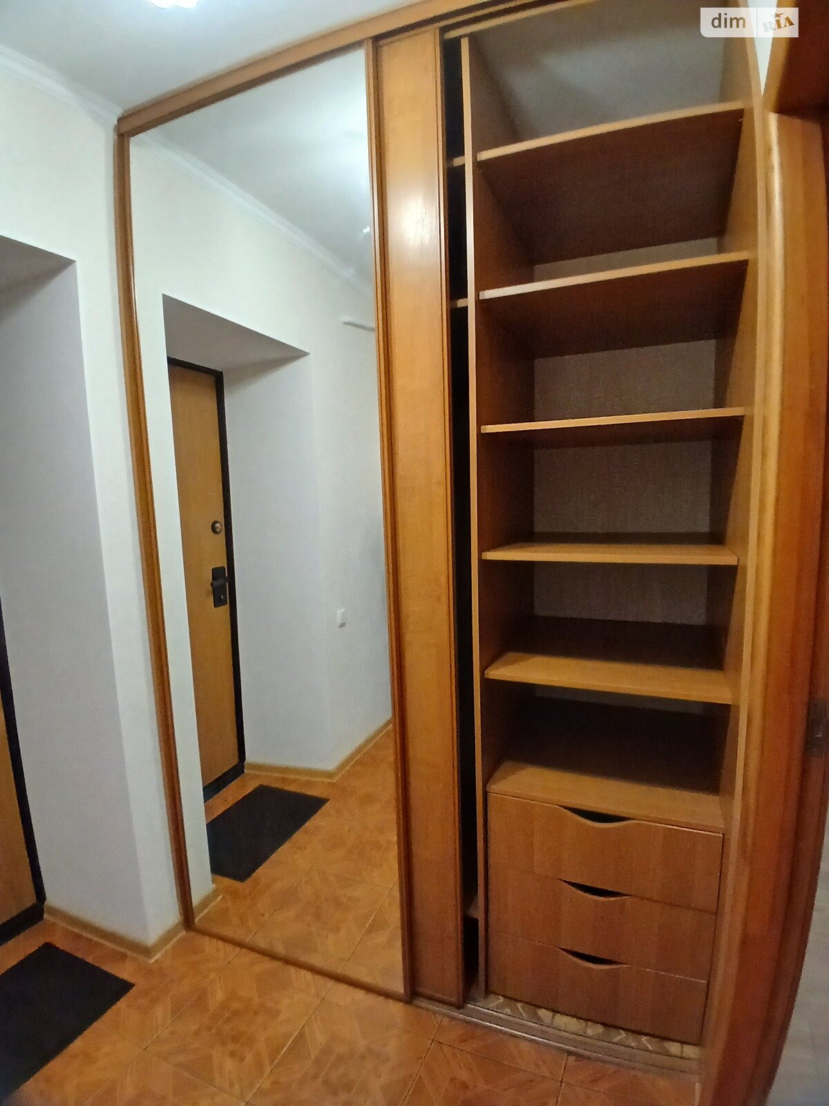 однокімнатна квартира в Одесі, район Таїрова, на вул. Левітана 73 в довготривалу оренду помісячно фото 1 однокімнатна квартира в Одесі, район Таїрова, на вул. Левітана 73 в довготривалу оренду помісячно фото 1