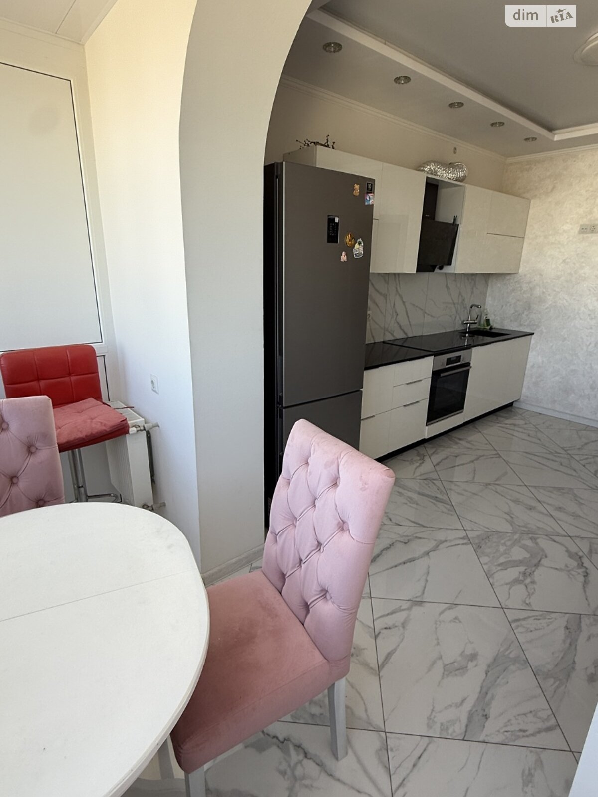 двокімнатна квартира в Одесі, район Таїрова, на вул. Люстдорфська дорога 100Б, кв. 197 в довготривалу оренду помісячно фото 1 двокімнатна квартира в Одесі, район Таїрова, на вул. Люстдорфська дорога 100Б, кв. 197 в довготривалу оренду помісячно фото 1