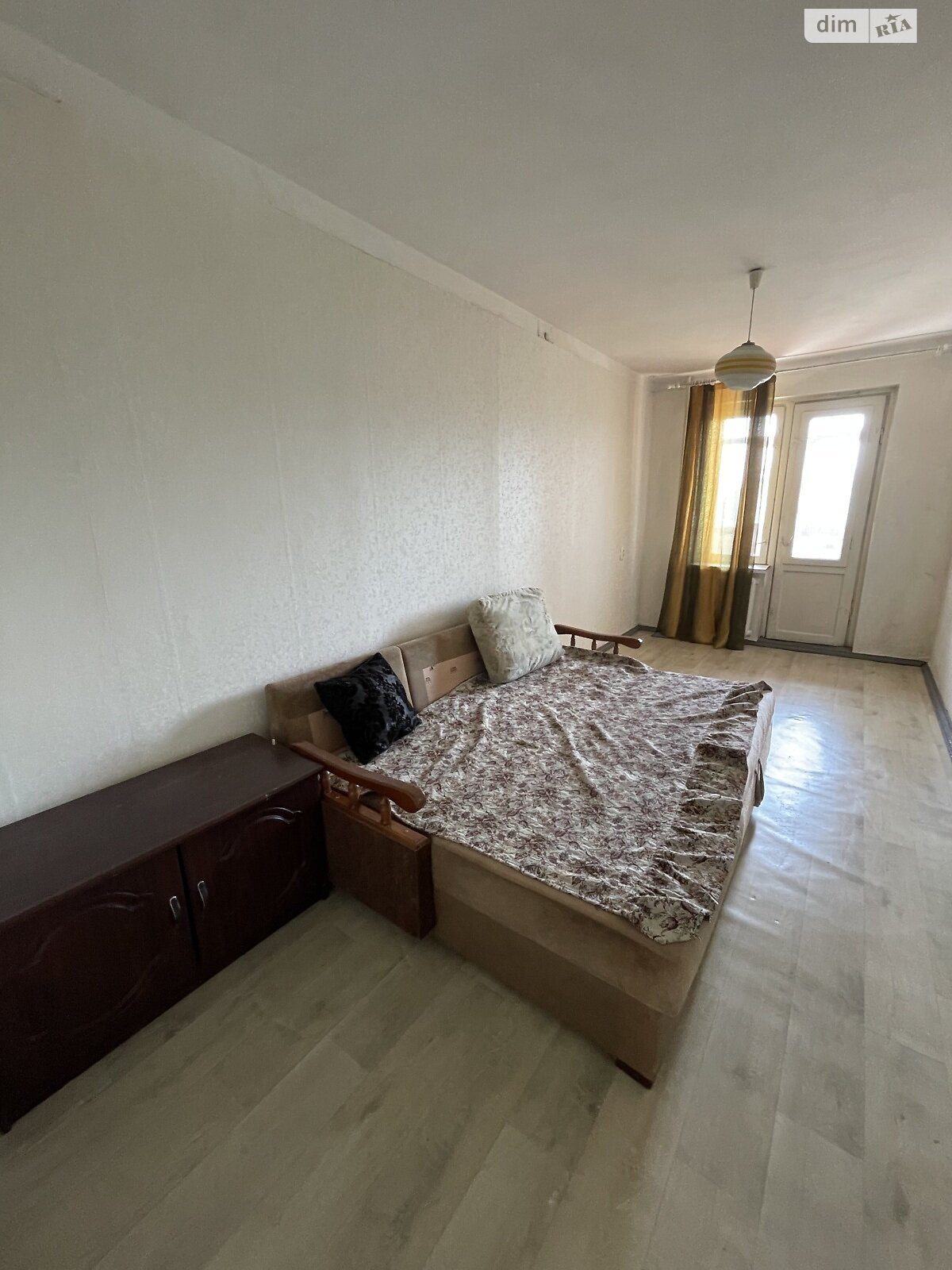 трехкомнатная квартира в Одессе, район Таирова, на просп. Небесной Сотни 17 в аренду на долгий срок помесячно фото 1 трехкомнатная квартира в Одессе, район Таирова, на просп. Небесной Сотни 17 в аренду на долгий срок помесячно фото 1