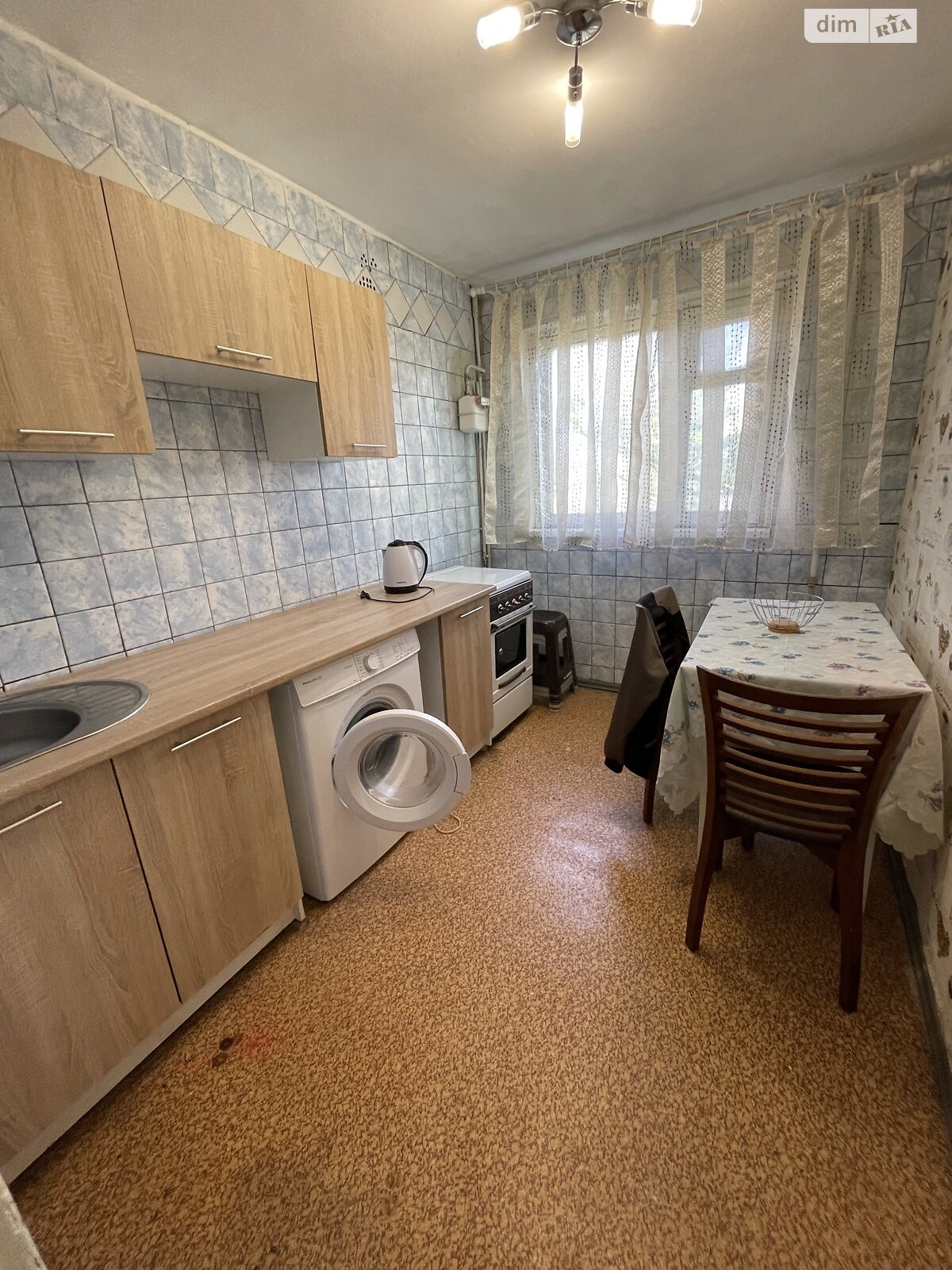 трехкомнатная квартира в Одессе, район Таирова, на просп. Небесной Сотни 17 в аренду на долгий срок помесячно фото 1 трехкомнатная квартира в Одессе, район Таирова, на просп. Небесной Сотни 17 в аренду на долгий срок помесячно фото 1
