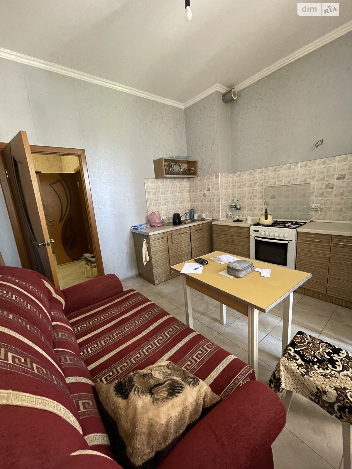 однокімнатна квартира з меблями в Одесі, район Таїрова, на просп. Небесної Сотні 3А/2 в довготривалу оренду помісячно фото 1 однокімнатна квартира з меблями в Одесі, район Таїрова, на просп. Небесної Сотні 3А/2 в довготривалу оренду помісячно фото 1