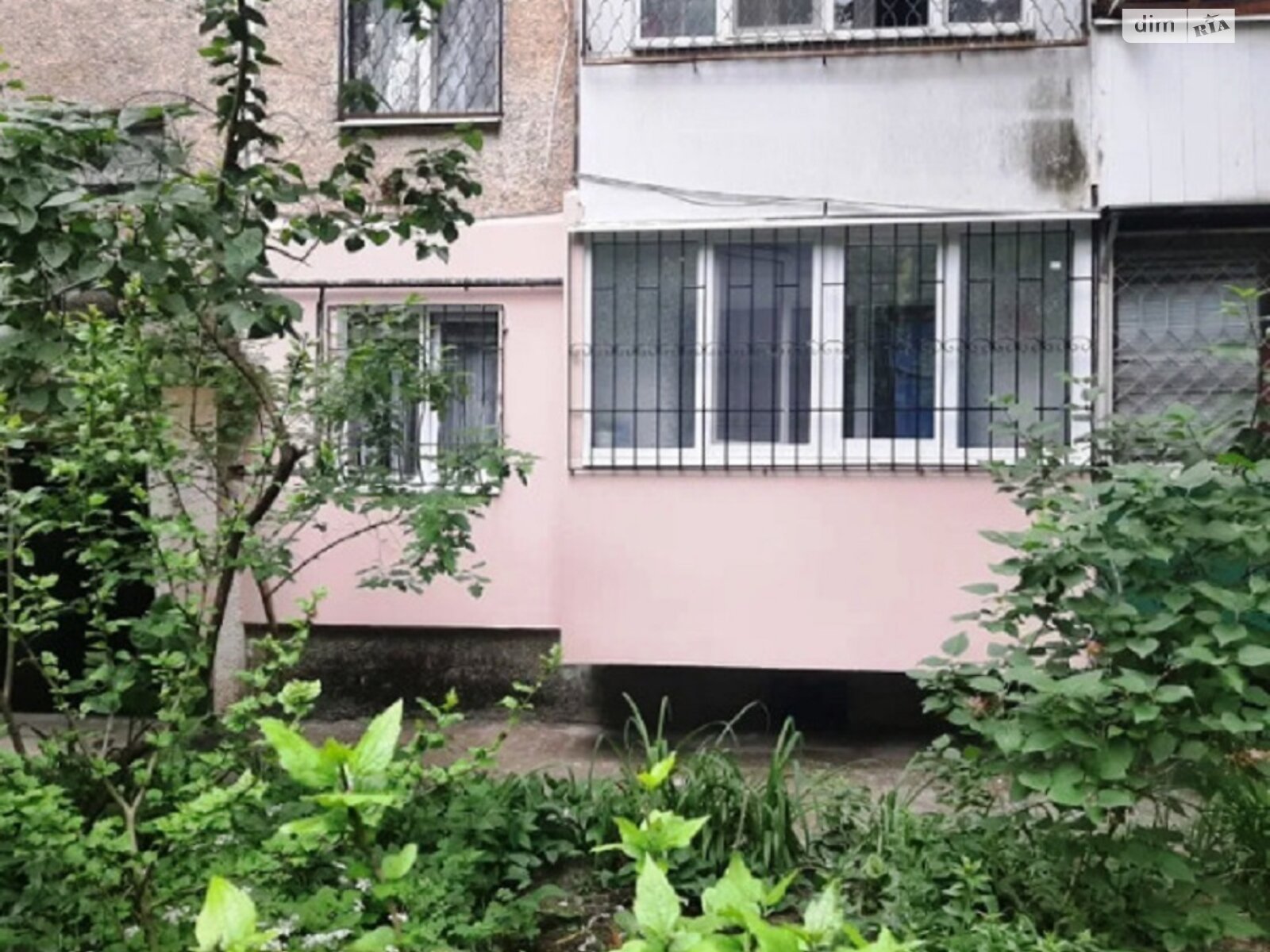 двухкомнатная квартира в Одессе, район Таирова, на просп. Небесной Сотни в аренду на долгий срок помесячно фото 1 двухкомнатная квартира в Одессе, район Таирова, на просп. Небесной Сотни в аренду на долгий срок помесячно фото 1