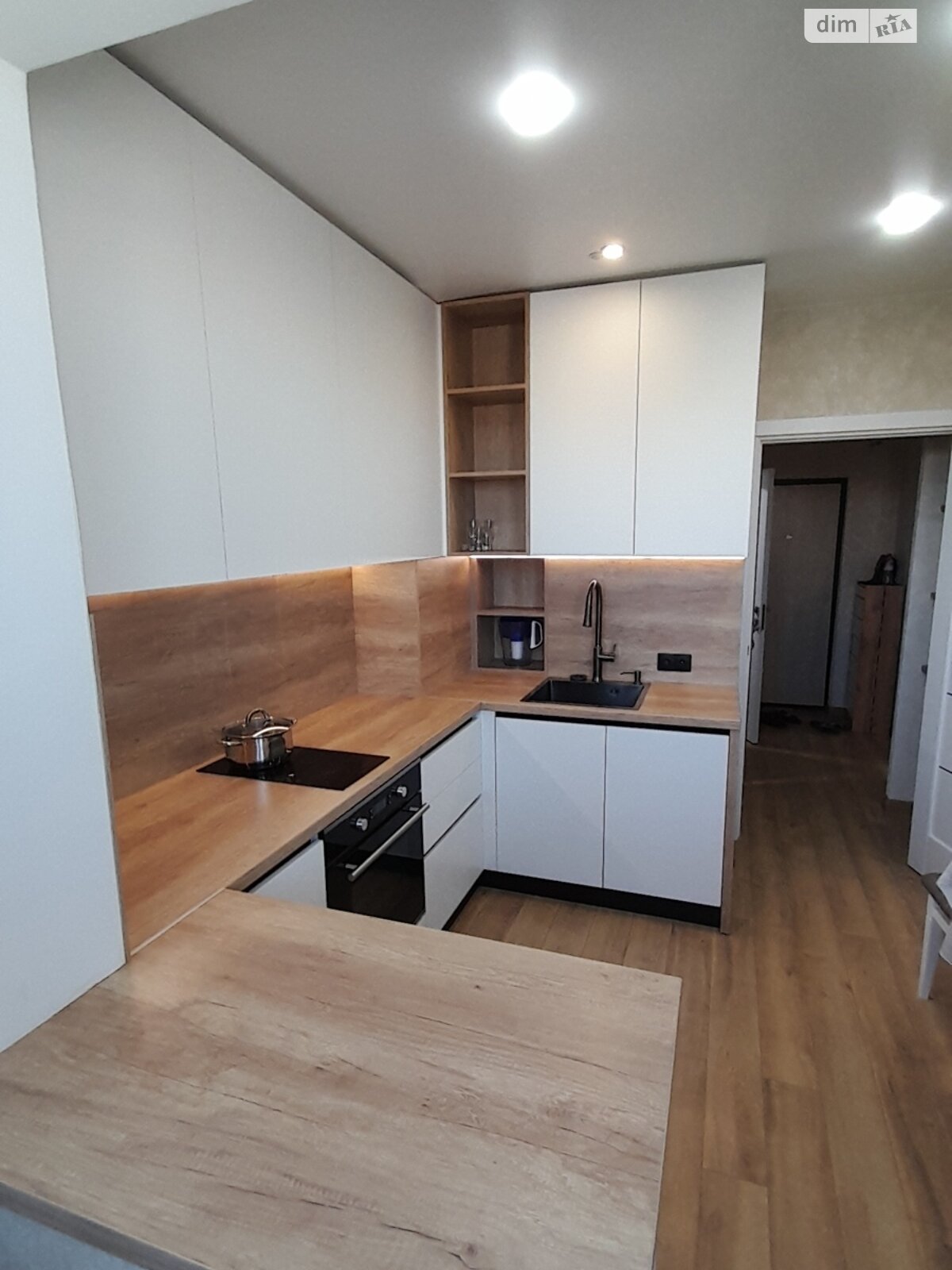 однокомнатная квартира в Одессе, район Таирова, на просп. Небесной Сотни 79Б в аренду на долгий срок помесячно фото 1 однокомнатная квартира в Одессе, район Таирова, на просп. Небесной Сотни 79Б в аренду на долгий срок помесячно фото 1