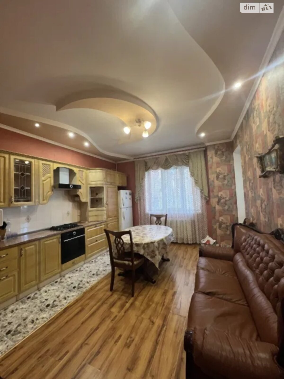 двухкомнатная квартира в Одессе, район Таирова, на просп. Небесной Сотни 3А корпус 3 в аренду на долгий срок помесячно фото 1 двухкомнатная квартира в Одессе, район Таирова, на просп. Небесной Сотни 3А корпус 3 в аренду на долгий срок помесячно фото 1