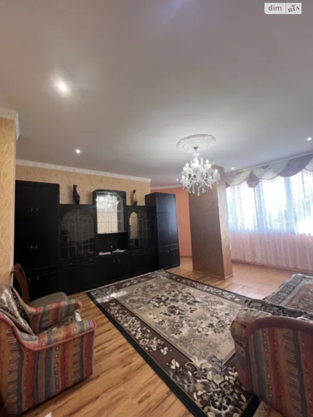 двухкомнатная квартира в Одессе, район Таирова, на просп. Небесной Сотни 3А корпус 3 в аренду на долгий срок помесячно фото 1 двухкомнатная квартира в Одессе, район Таирова, на просп. Небесной Сотни 3А корпус 3 в аренду на долгий срок помесячно фото 1