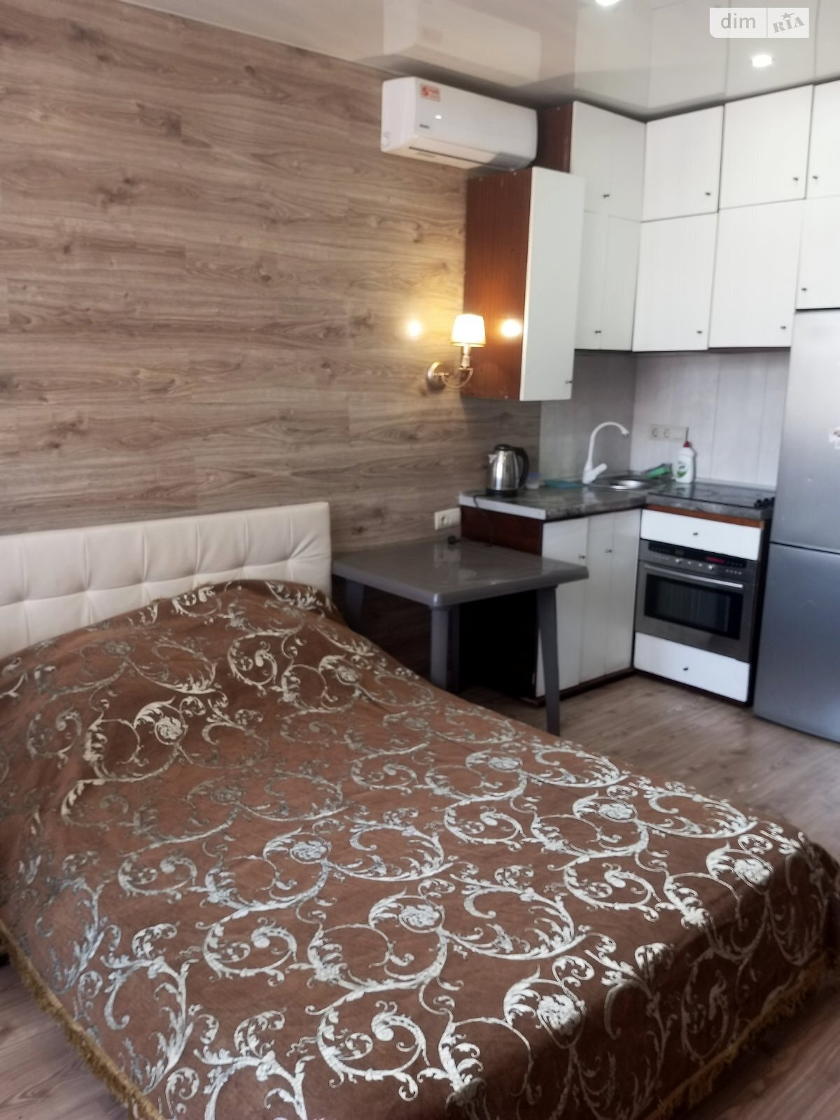 однокомнатная квартира с ремонтом в Одессе, район Таирова, на просп. Полковника Гуляева 111/2 в аренду на долгий срок помесячно фото 1 однокомнатная квартира с ремонтом в Одессе, район Таирова, на просп. Полковника Гуляева 111/2 в аренду на долгий срок помесячно фото 1