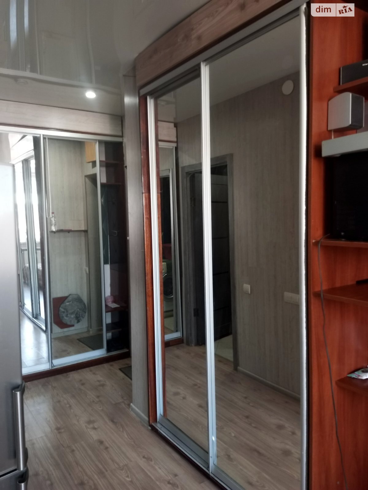 однокомнатная квартира с ремонтом в Одессе, район Таирова, на просп. Полковника Гуляева 111/2 в аренду на долгий срок помесячно фото 1 однокомнатная квартира с ремонтом в Одессе, район Таирова, на просп. Полковника Гуляева 111/2 в аренду на долгий срок помесячно фото 1