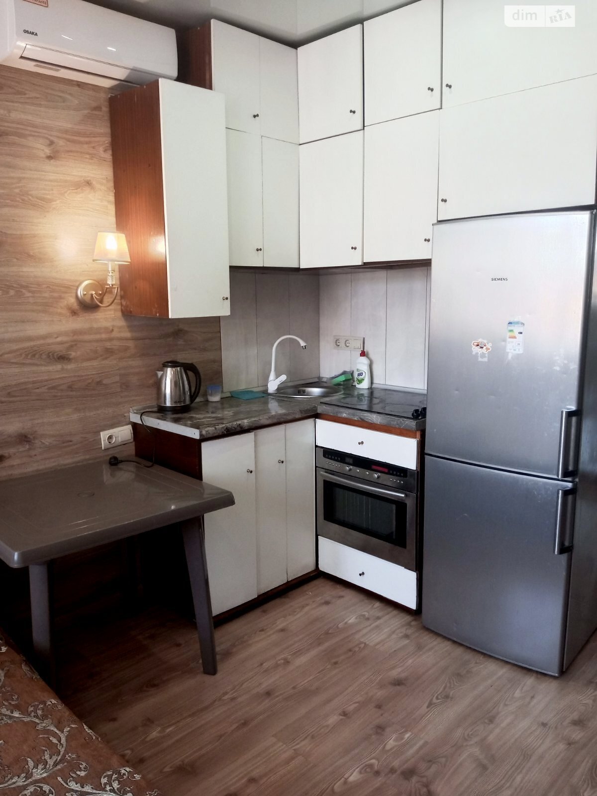 однокомнатная квартира с ремонтом в Одессе, район Таирова, на просп. Полковника Гуляева 111/2 в аренду на долгий срок помесячно фото 1 однокомнатная квартира с ремонтом в Одессе, район Таирова, на просп. Полковника Гуляева 111/2 в аренду на долгий срок помесячно фото 1