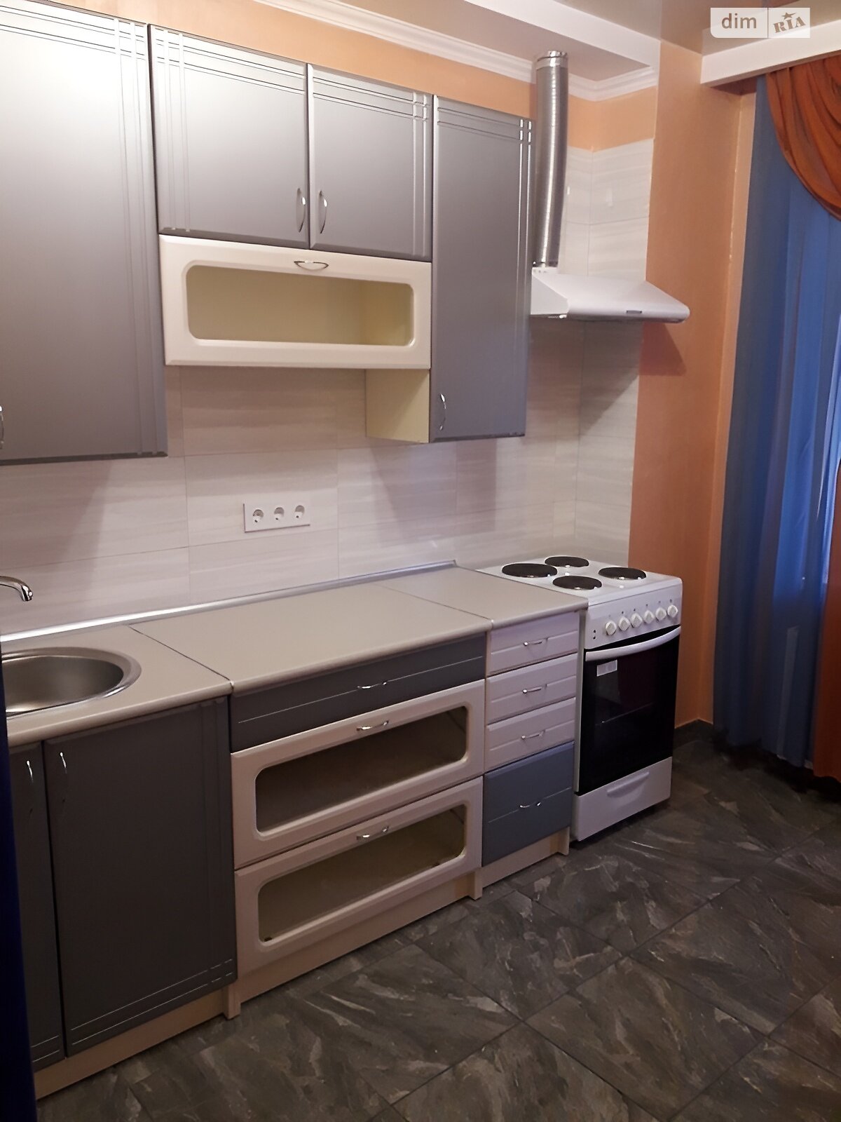 однокімнатна квартира в Одесі, район Таїрова, на мас. Радужний 1 в довготривалу оренду помісячно фото 1 однокімнатна квартира в Одесі, район Таїрова, на мас. Радужний 1 в довготривалу оренду помісячно фото 1
