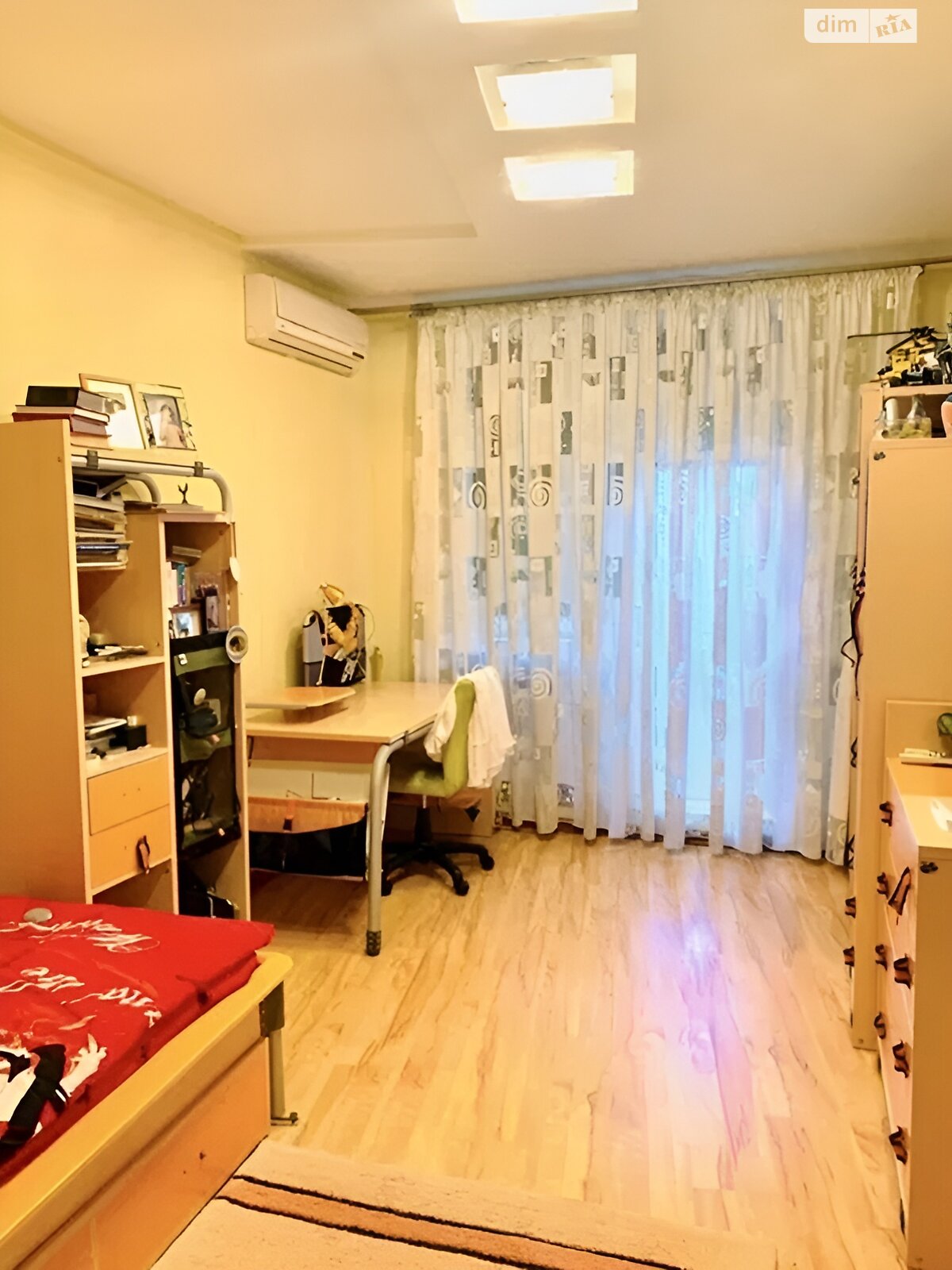 трикімнатна квартира в Одесі, район Таїрова, на вул. Центральна (Люстдорф) 140/1 в довготривалу оренду помісячно фото 1 трикімнатна квартира в Одесі, район Таїрова, на вул. Центральна (Люстдорф) 140/1 в довготривалу оренду помісячно фото 1