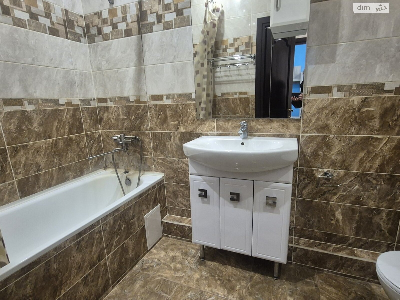 однокомнатная квартира в Одессе, район Центр, на ул. Асташкина 29 в аренду на долгий срок помесячно фото 1