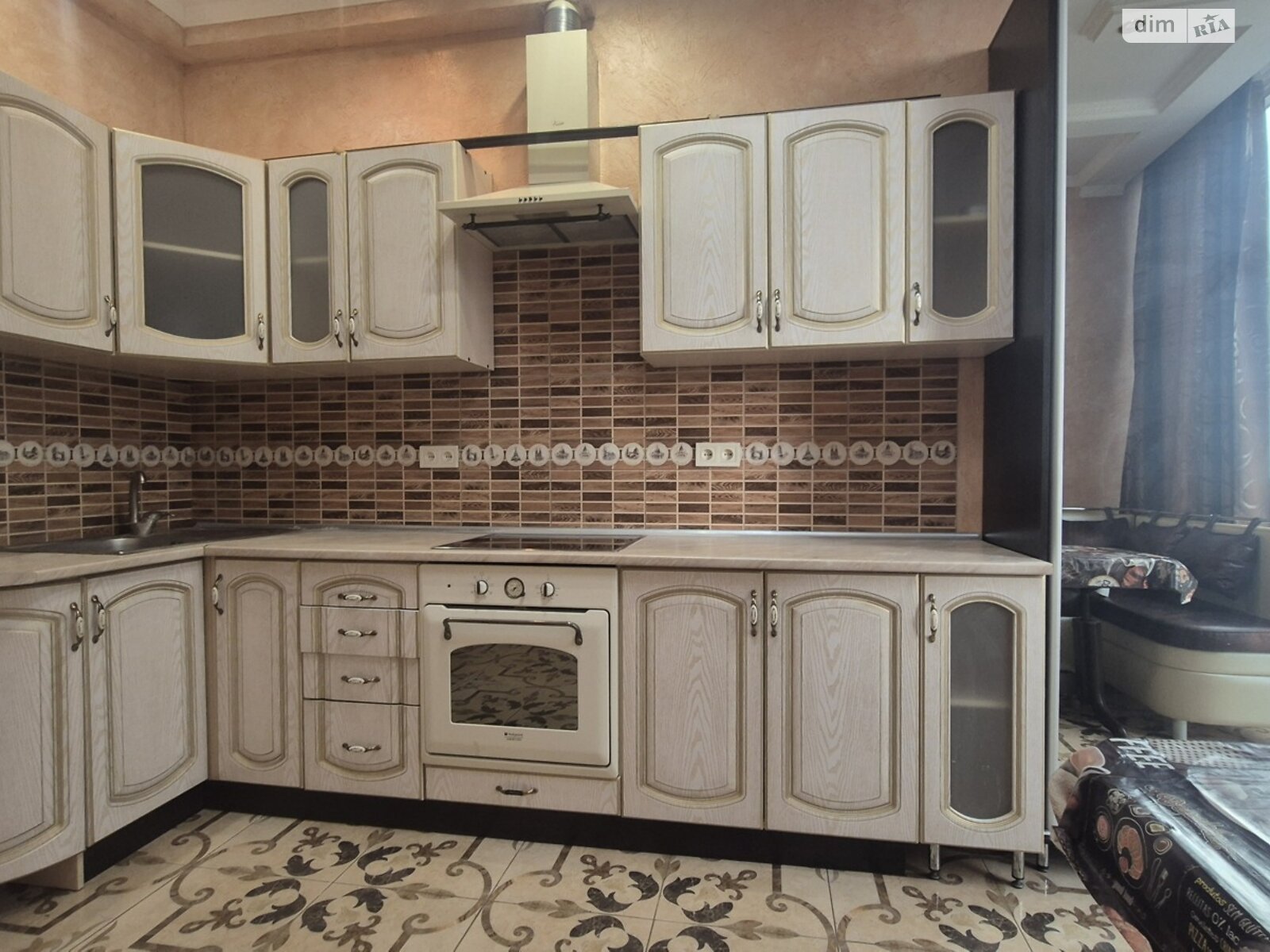 однокомнатная квартира в Одессе, район Центр, на ул. Асташкина 29 в аренду на долгий срок помесячно фото 1