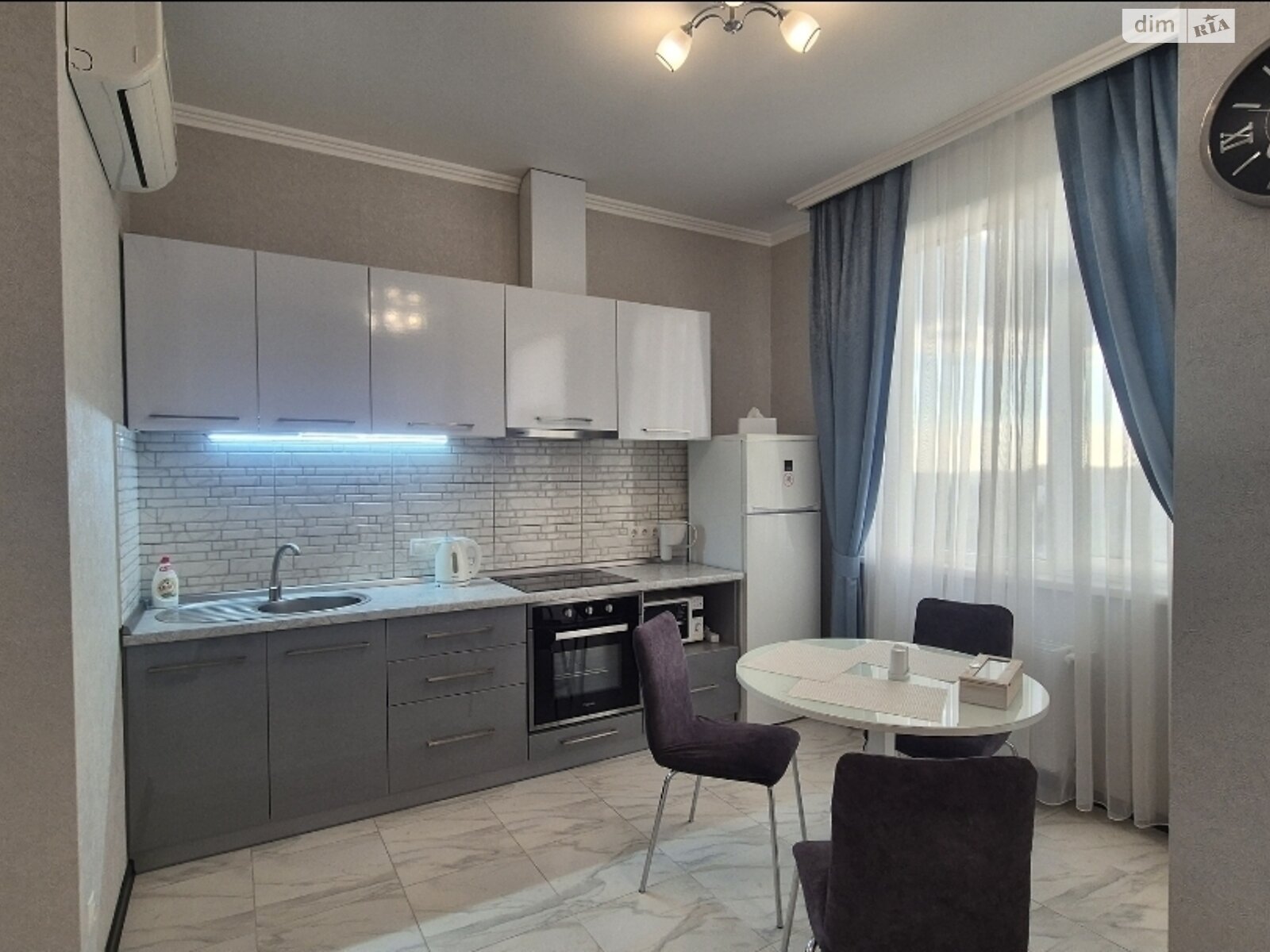 однокомнатная квартира в Одессе, район Центр, на ул. Асташкина 29 в аренду на долгий срок помесячно фото 1