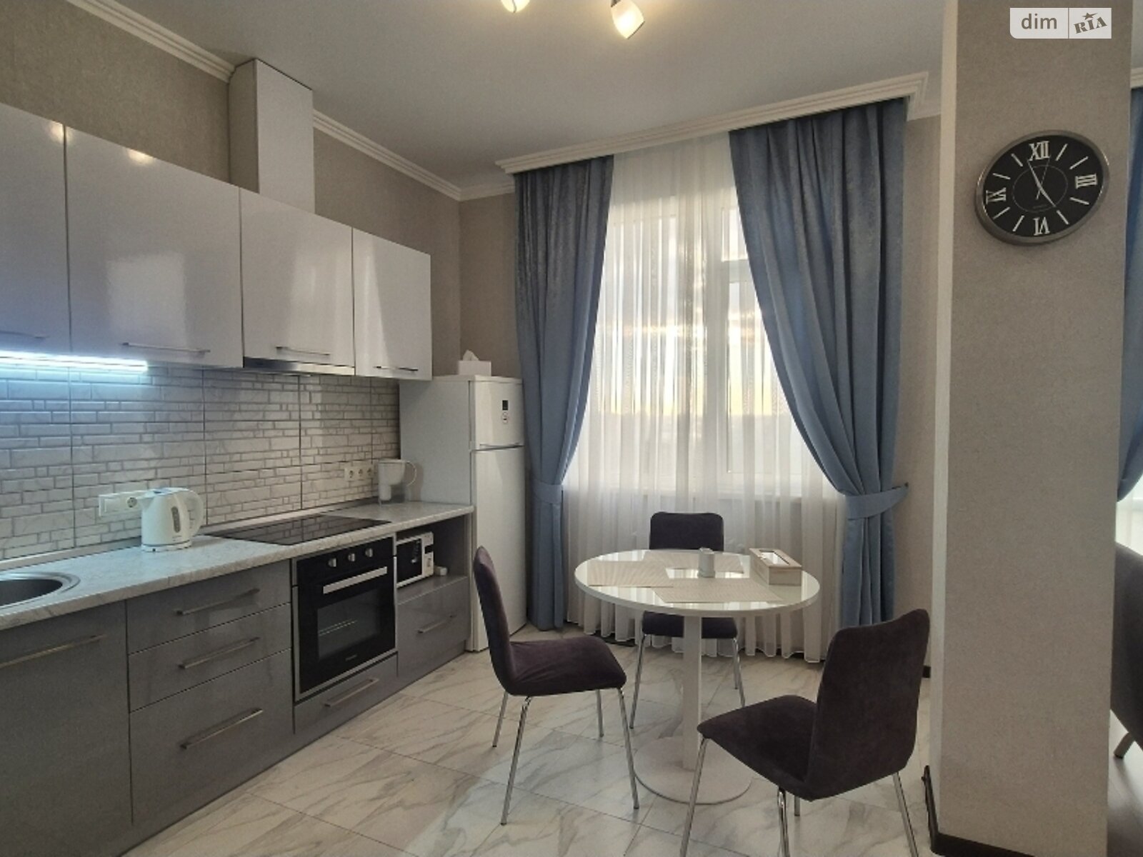 однокомнатная квартира в Одессе, район Центр, на ул. Асташкина 29 в аренду на долгий срок помесячно фото 1