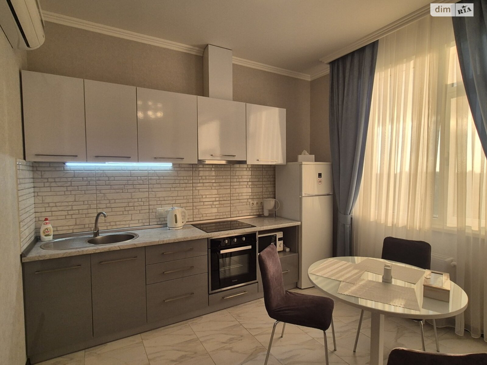 однокомнатная квартира в Одессе, район Центр, на ул. Асташкина 29 в аренду на долгий срок помесячно фото 1