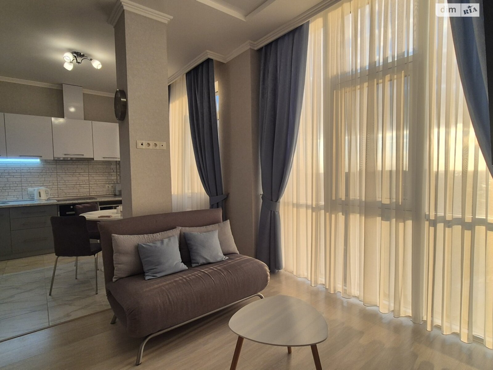 однокомнатная квартира в Одессе, район Центр, на ул. Асташкина 29 в аренду на долгий срок помесячно фото 1