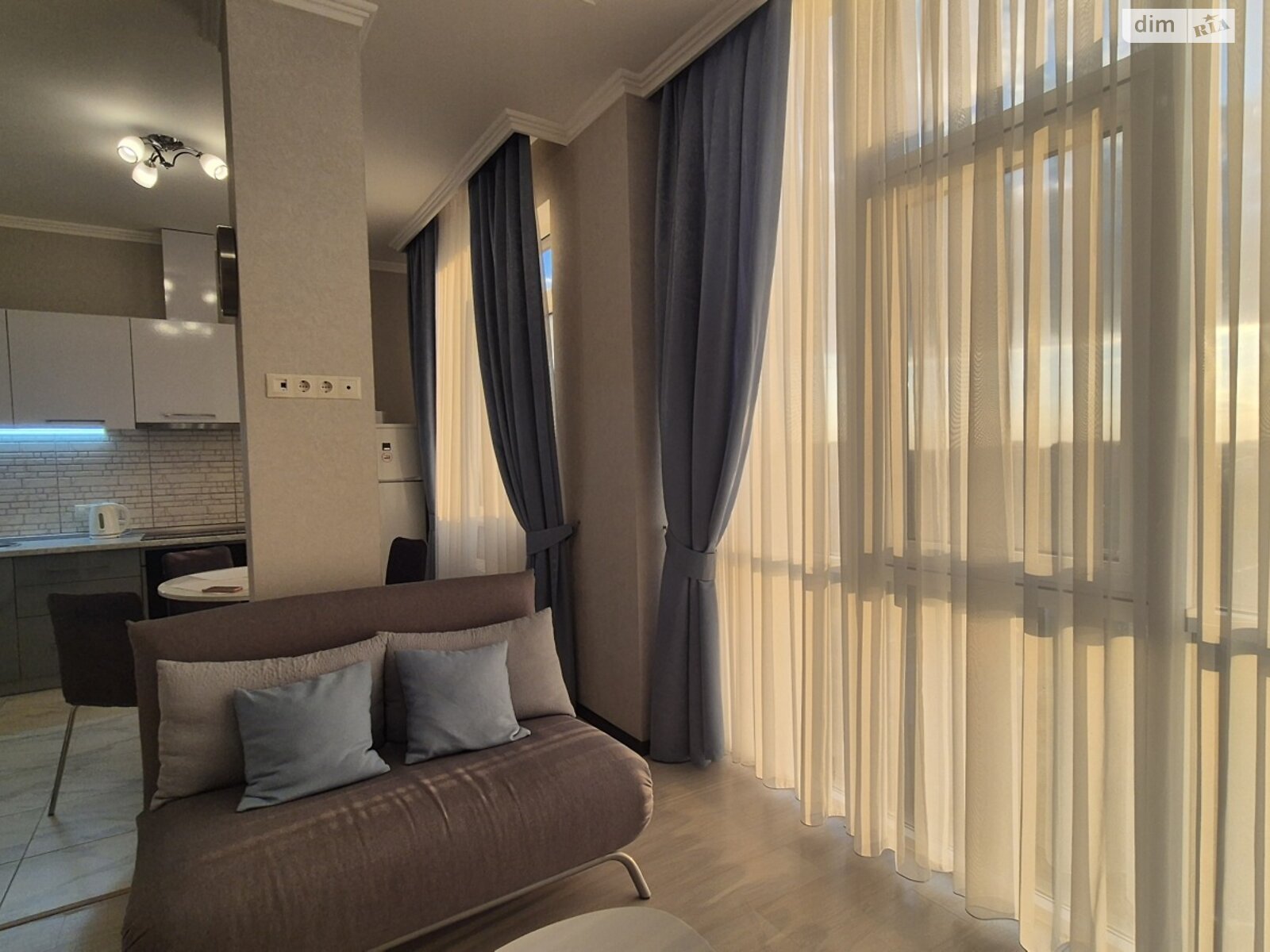 однокомнатная квартира в Одессе, район Центр, на ул. Асташкина 29 в аренду на долгий срок помесячно фото 1