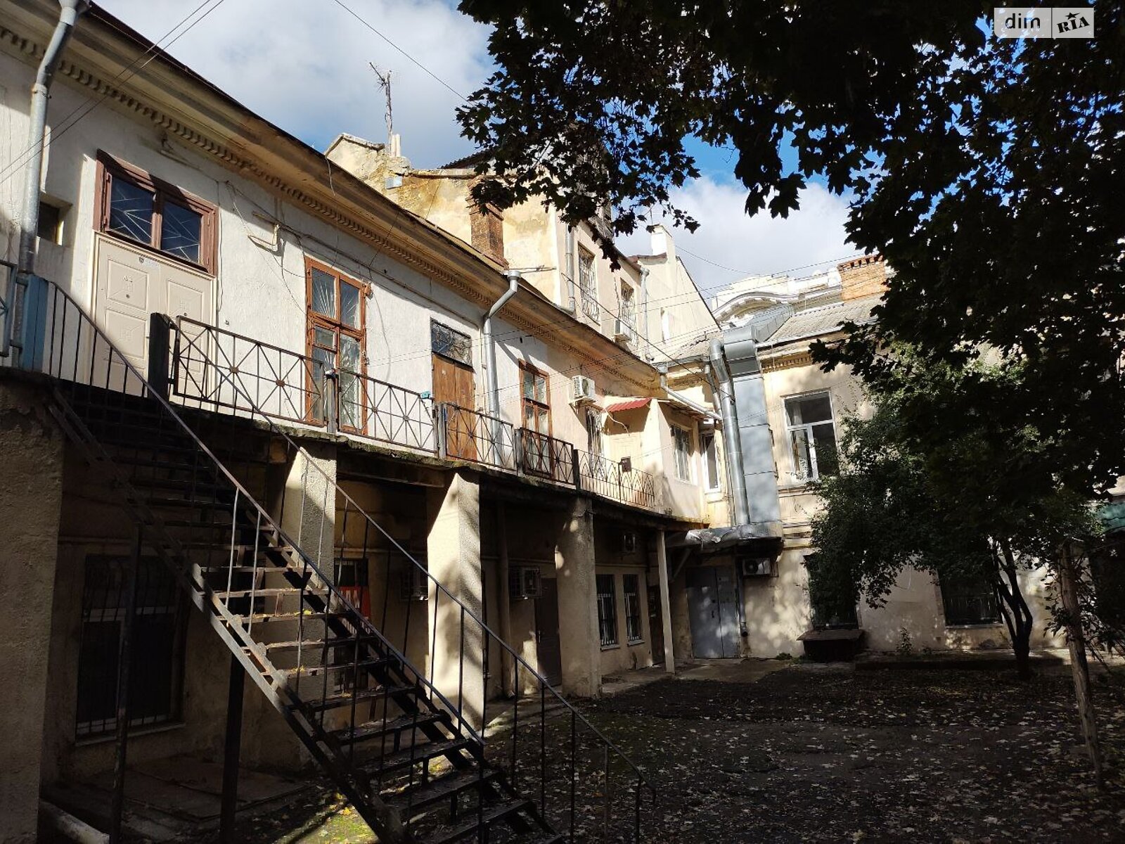 однокомнатная квартира в Одессе, район Центр, на ул. Дерибасовская в аренду на долгий срок помесячно фото 1