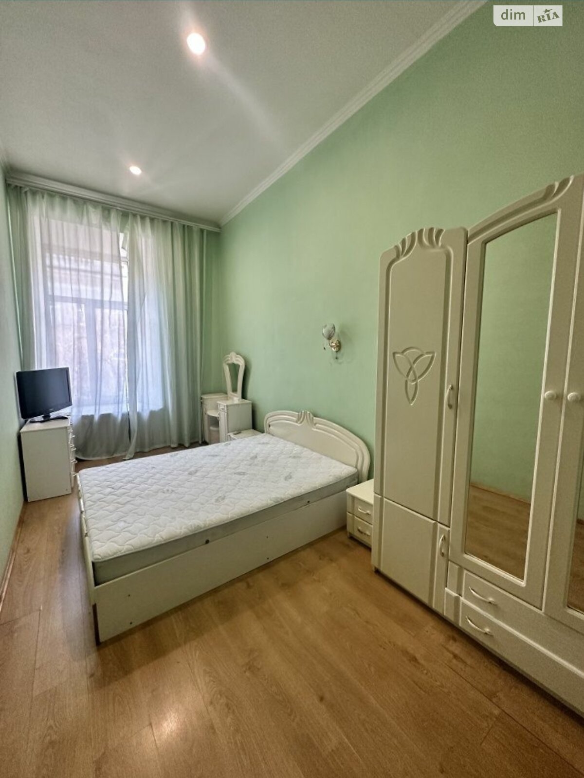 двокімнатна квартира в Одесі, район Центр, на вул. Катерининська в довготривалу оренду помісячно фото 1 двокімнатна квартира в Одесі, район Центр, на вул. Катерининська в довготривалу оренду помісячно фото 1