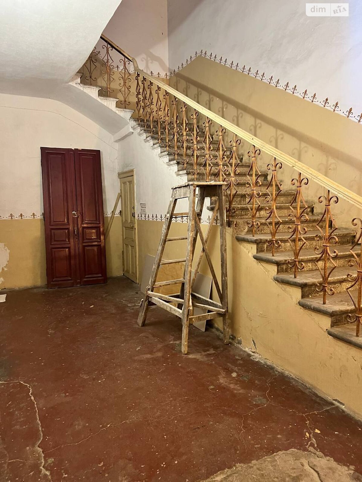 трикімнатна квартира в Одесі, район Центр, на вул. Єврейська в довготривалу оренду помісячно фото 1 трикімнатна квартира в Одесі, район Центр, на вул. Єврейська в довготривалу оренду помісячно фото 1
