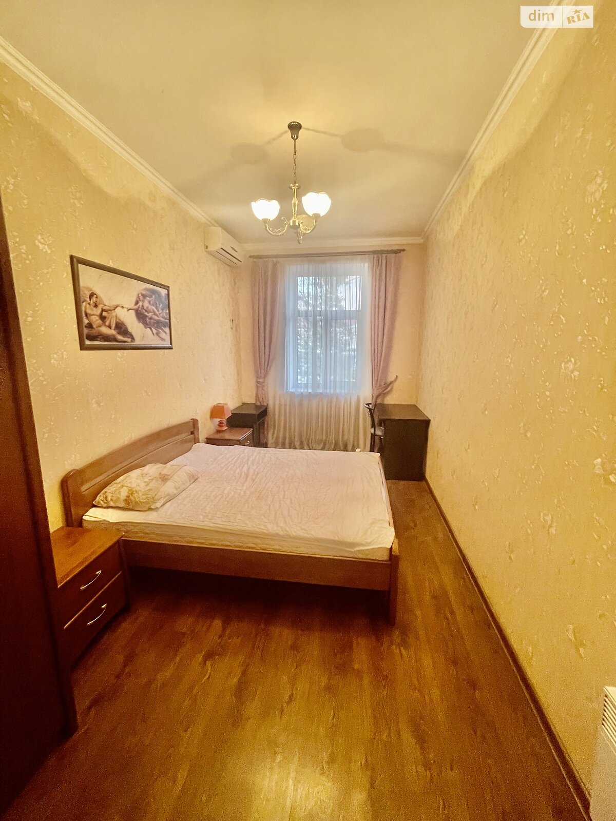трехкомнатная квартира с ремонтом в Одессе, район Центр, на ул. Греческая 43 в аренду на долгий срок помесячно фото 1