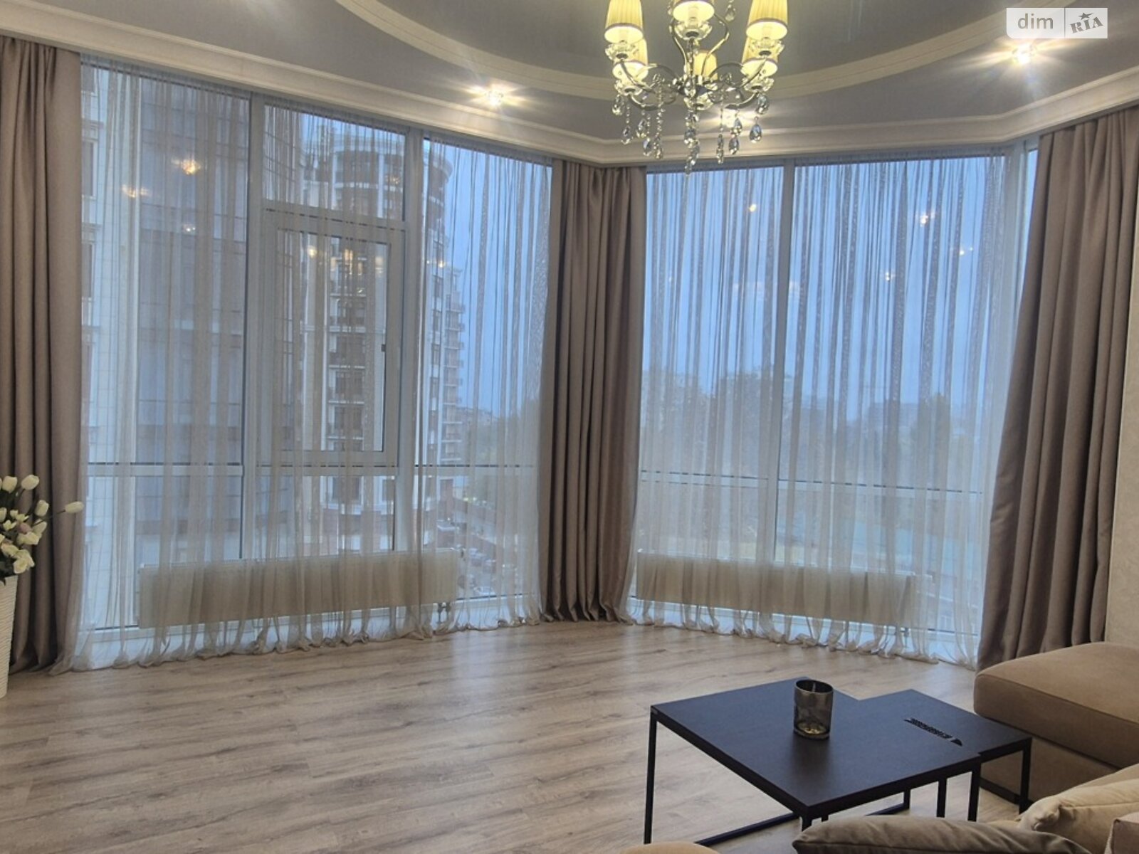 двокімнатна квартира в Одесі, район Центр, на бул. Італійський 1Б в довготривалу оренду помісячно фото 1