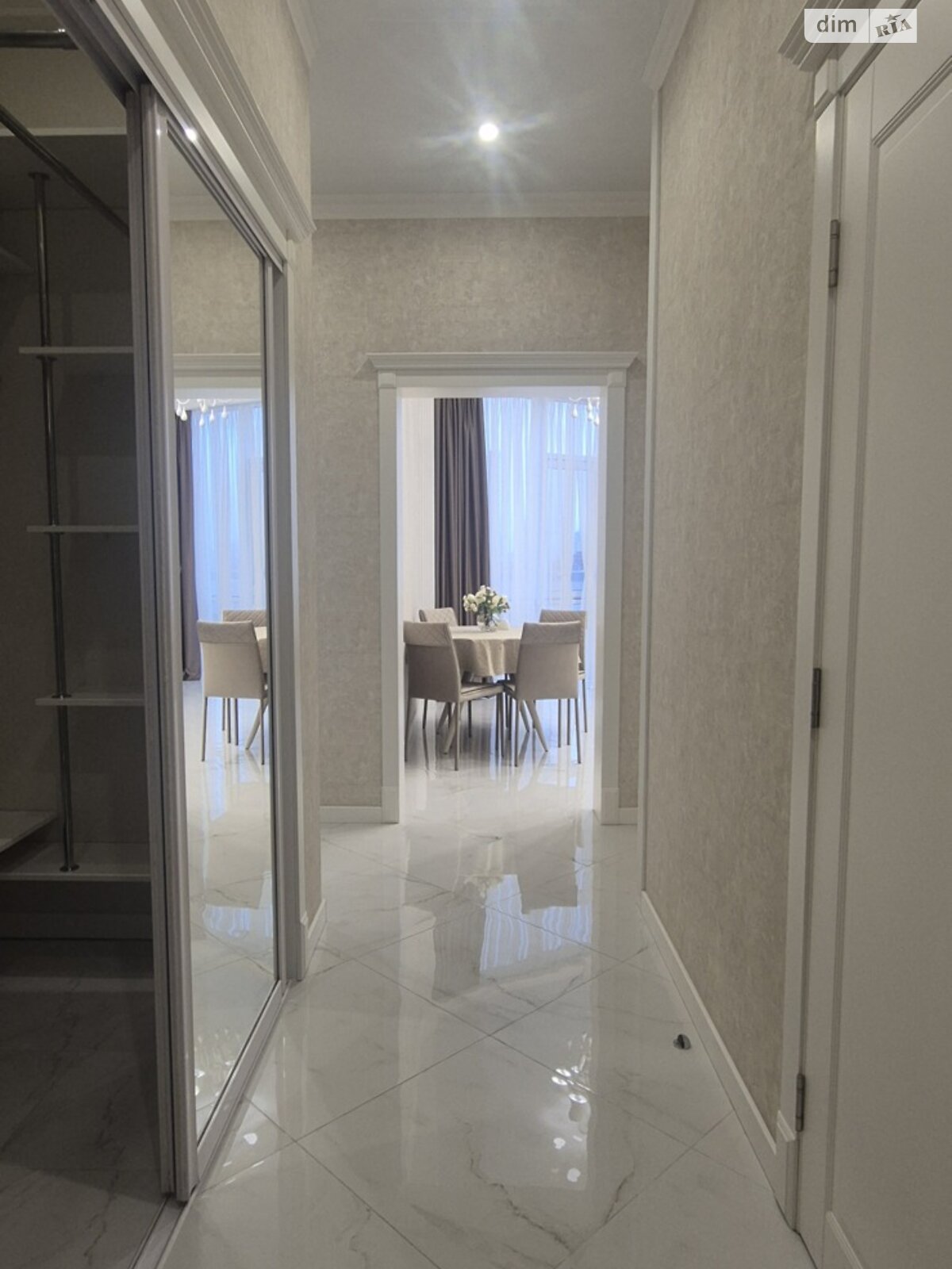 двокімнатна квартира в Одесі, район Центр, на бул. Італійський 1Б в довготривалу оренду помісячно фото 1