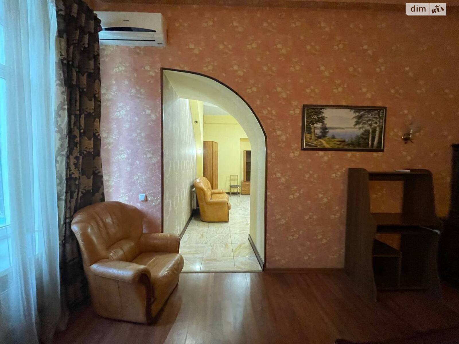 однокомнатная квартира в Одессе, район Центр, на ул. Жуковского в аренду на долгий срок помесячно фото 1