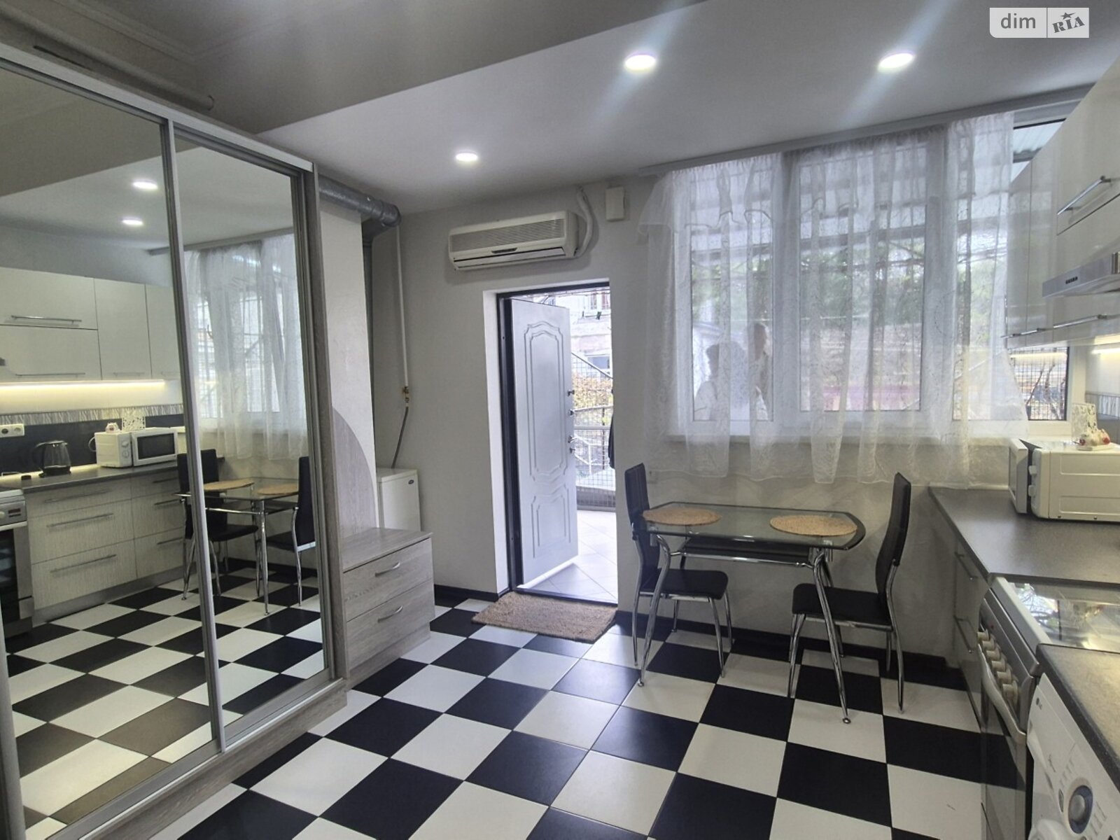 однокомнатная квартира в Одессе, район Центр, на ул. Мясоедовская 34/36 в аренду на долгий срок помесячно фото 1