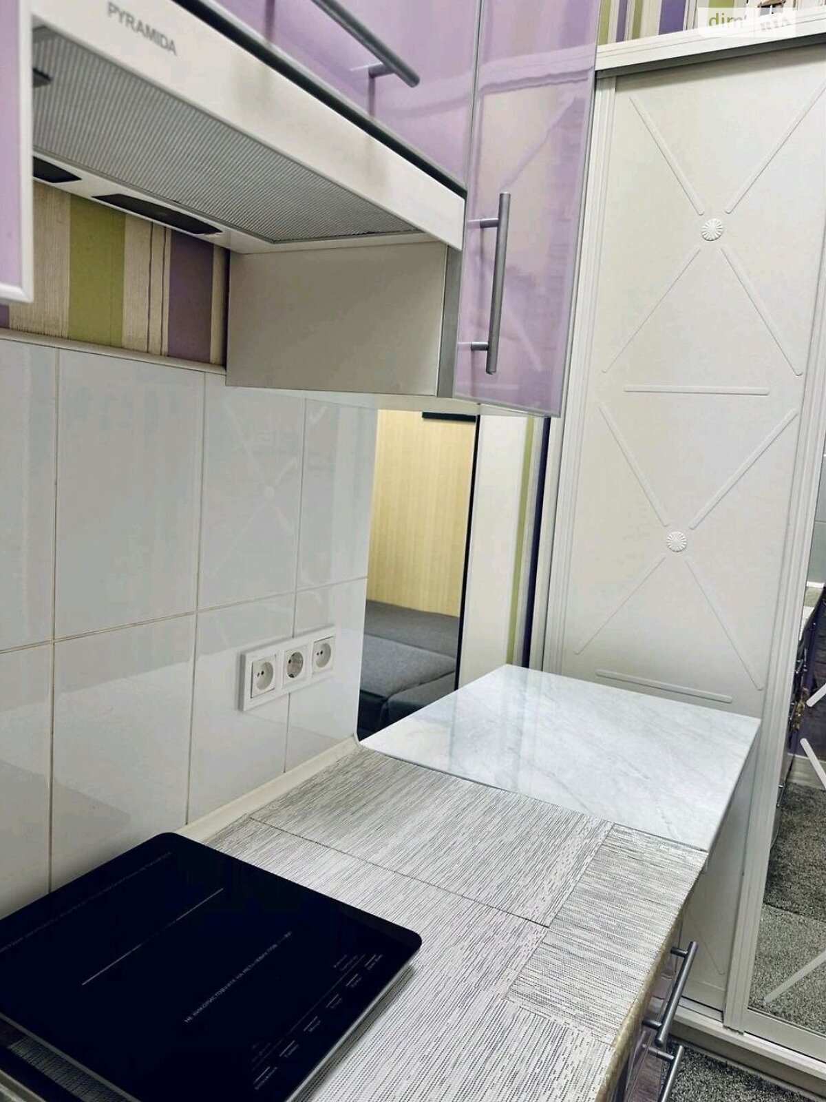 однокімнатна квартира в Одесі, район Центр, на вул. Ніни Строкатої 8, кв. 5 в довготривалу оренду помісячно фото 1