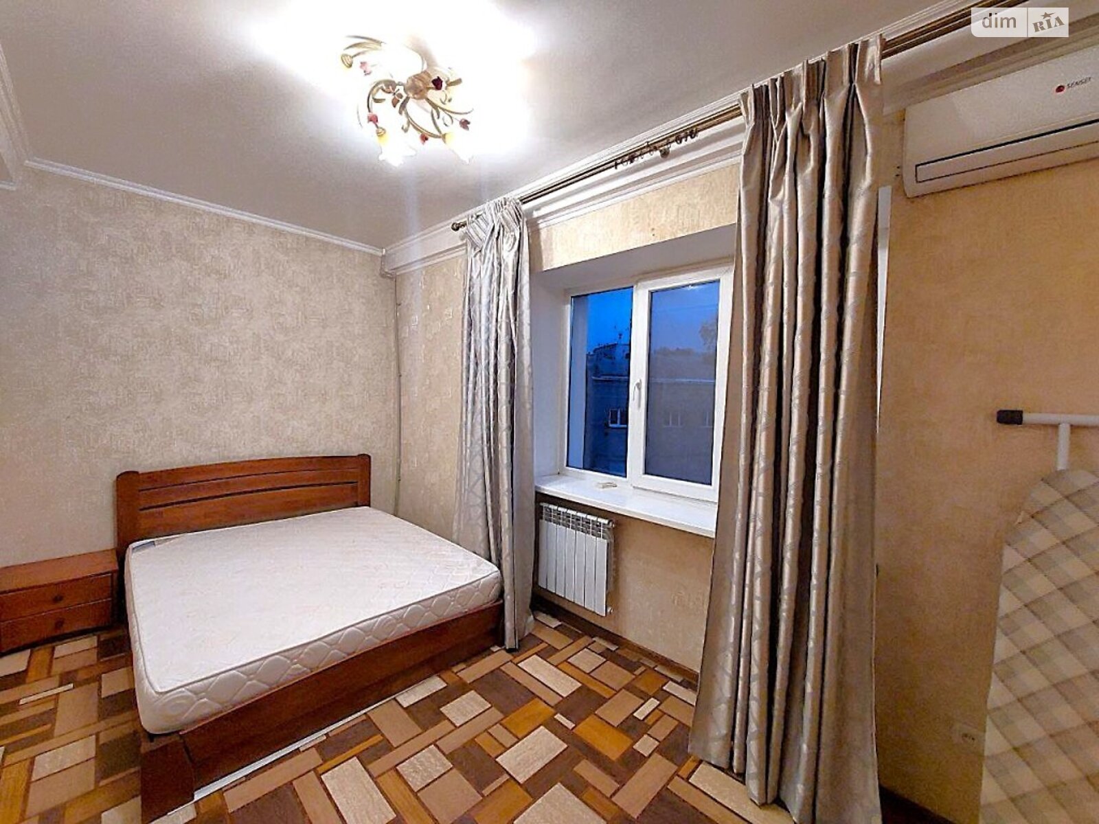 двухкомнатная квартира в Одессе, район Центр, на ул. Новосельского 9 в аренду на долгий срок помесячно фото 1