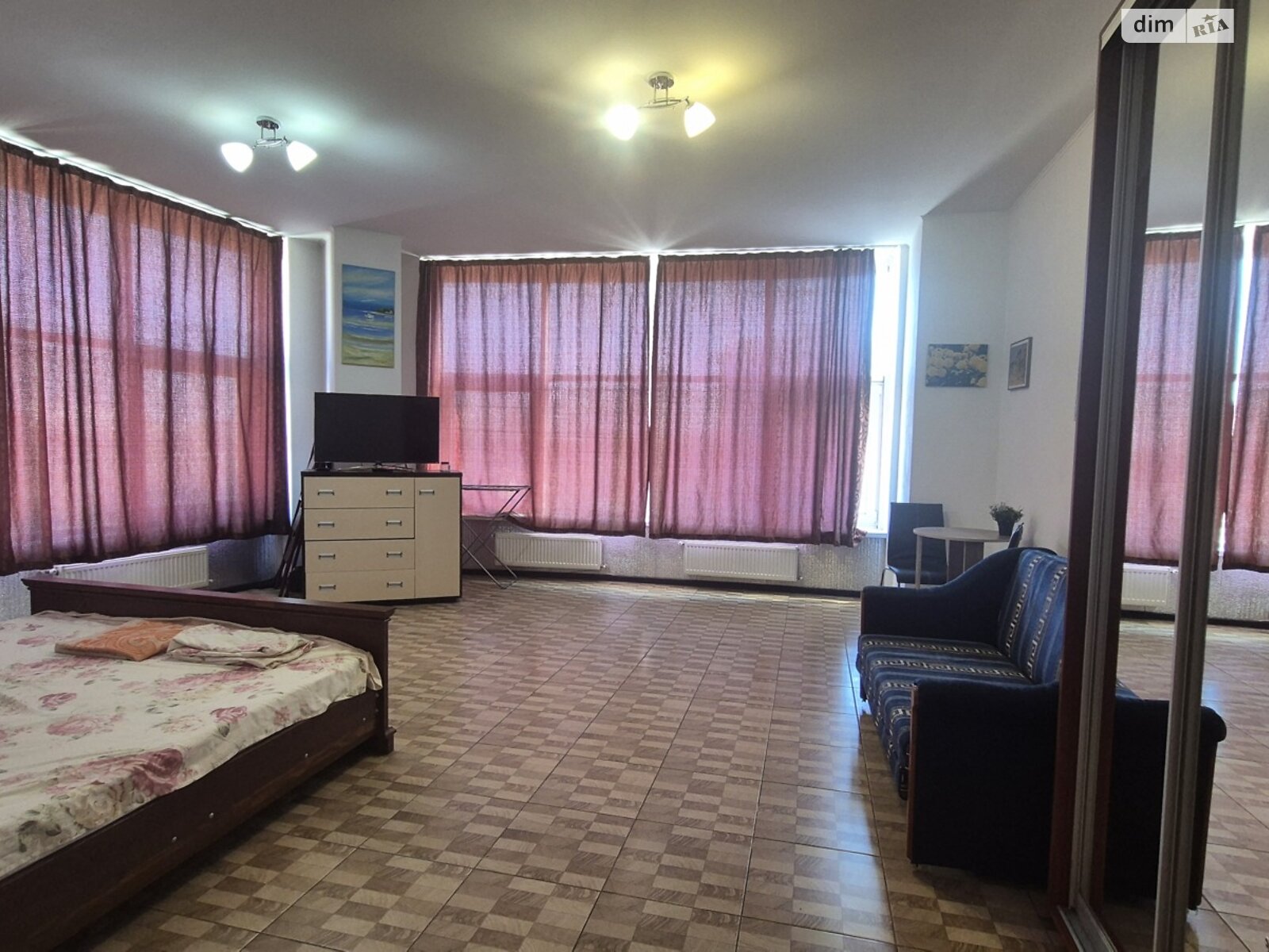 однокімнатна квартира в Одесі, район Центр, на вул. Пантелеймонівська 112 в довготривалу оренду помісячно фото 1 однокімнатна квартира в Одесі, район Центр, на вул. Пантелеймонівська 112 в довготривалу оренду помісячно фото 1