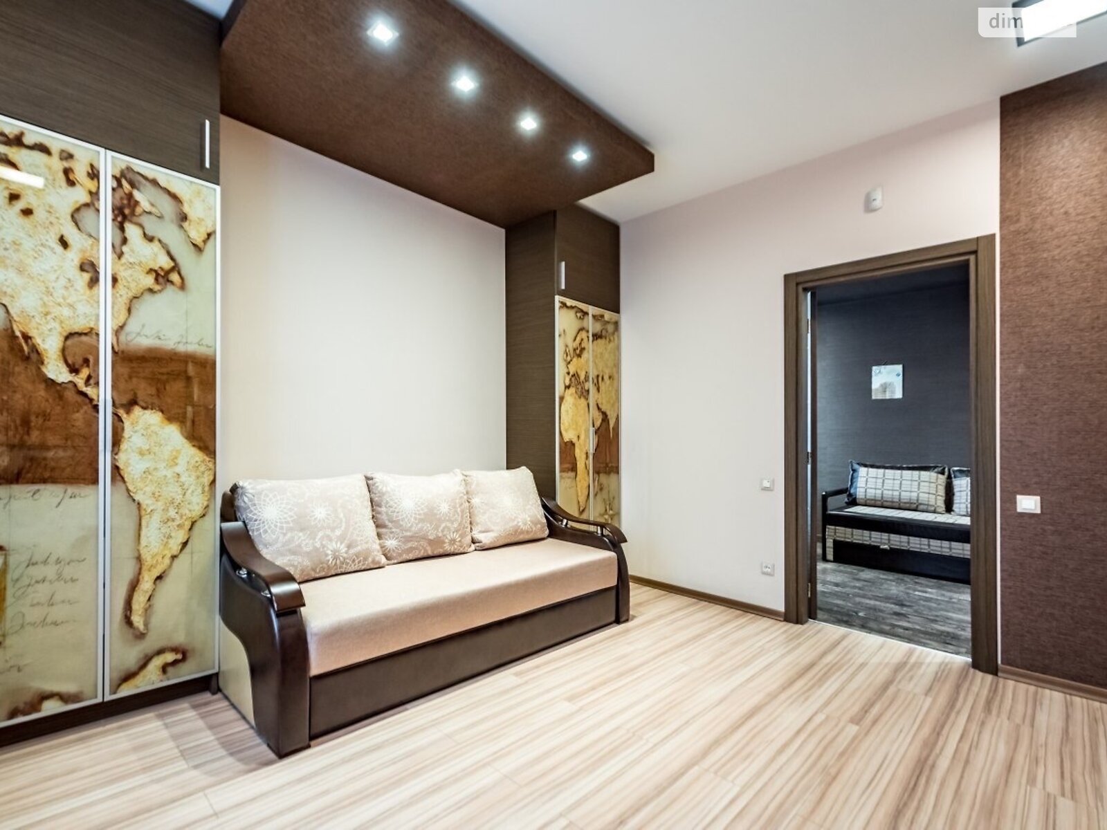 трикімнатна квартира в Одесі, район Центр, на вул. Пантелеймонівська 88/1 в довготривалу оренду помісячно фото 1