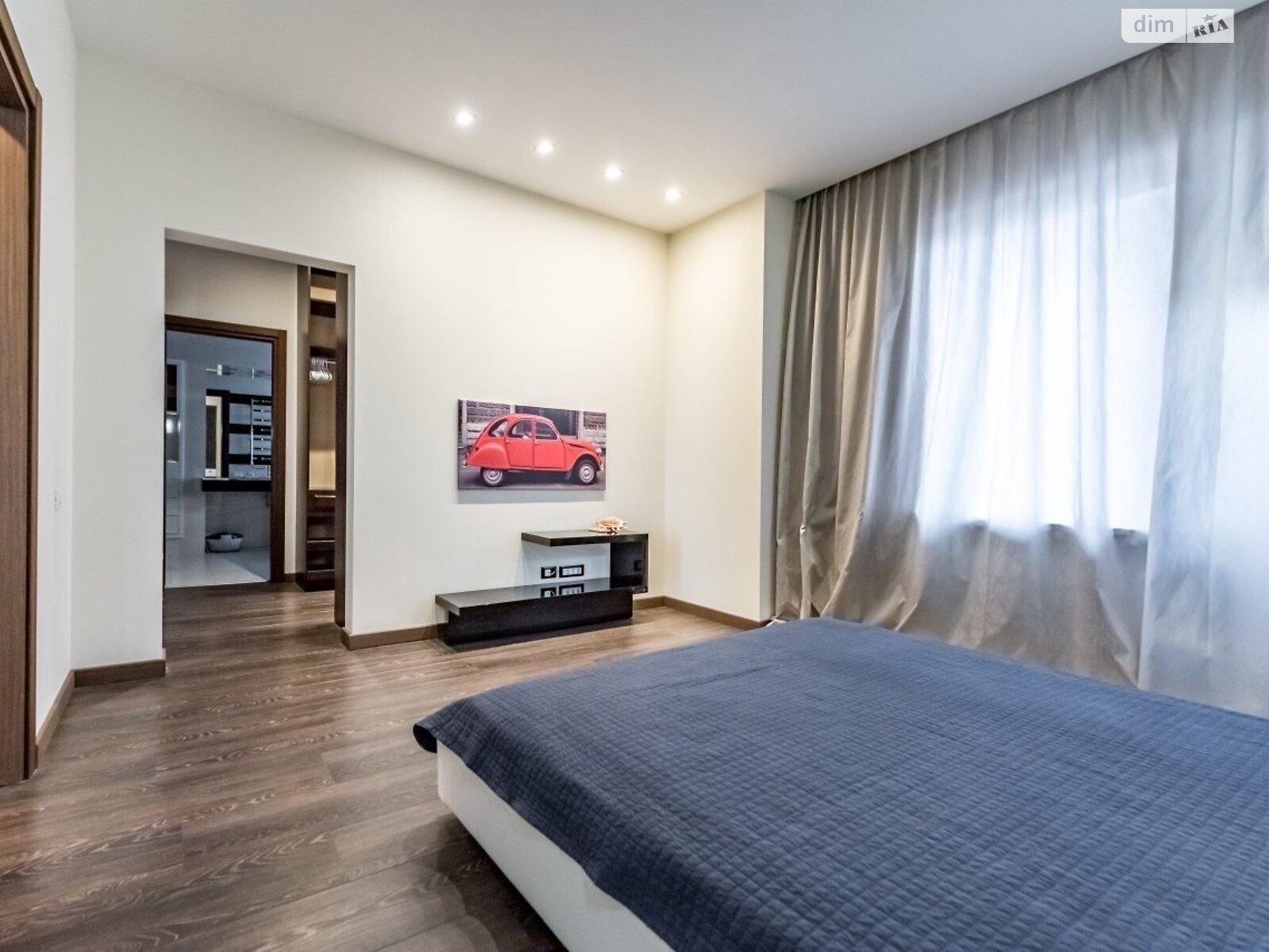 трикімнатна квартира в Одесі, район Центр, на вул. Пантелеймонівська 88/1 в довготривалу оренду помісячно фото 1