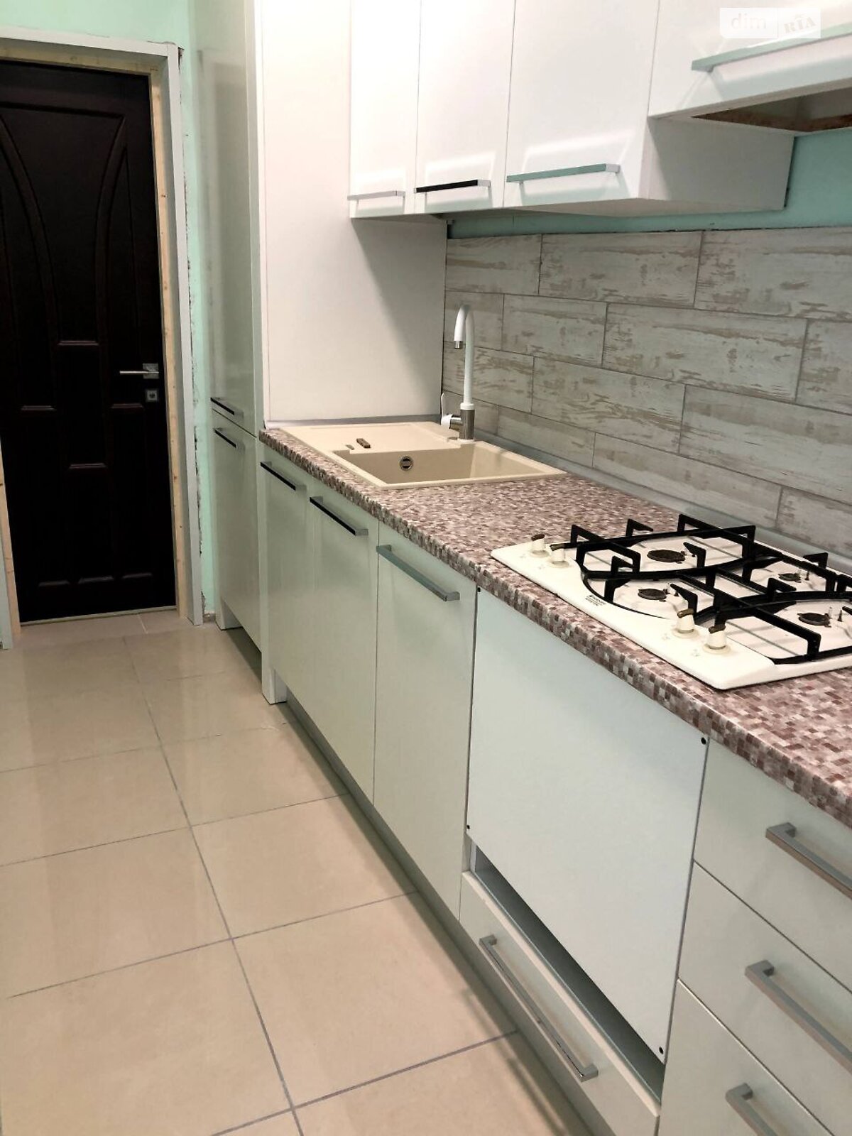 однокомнатная квартира в Одессе, район Центр, на ул. Пироговская в аренду на долгий срок помесячно фото 1 однокомнатная квартира в Одессе, район Центр, на ул. Пироговская в аренду на долгий срок помесячно фото 1