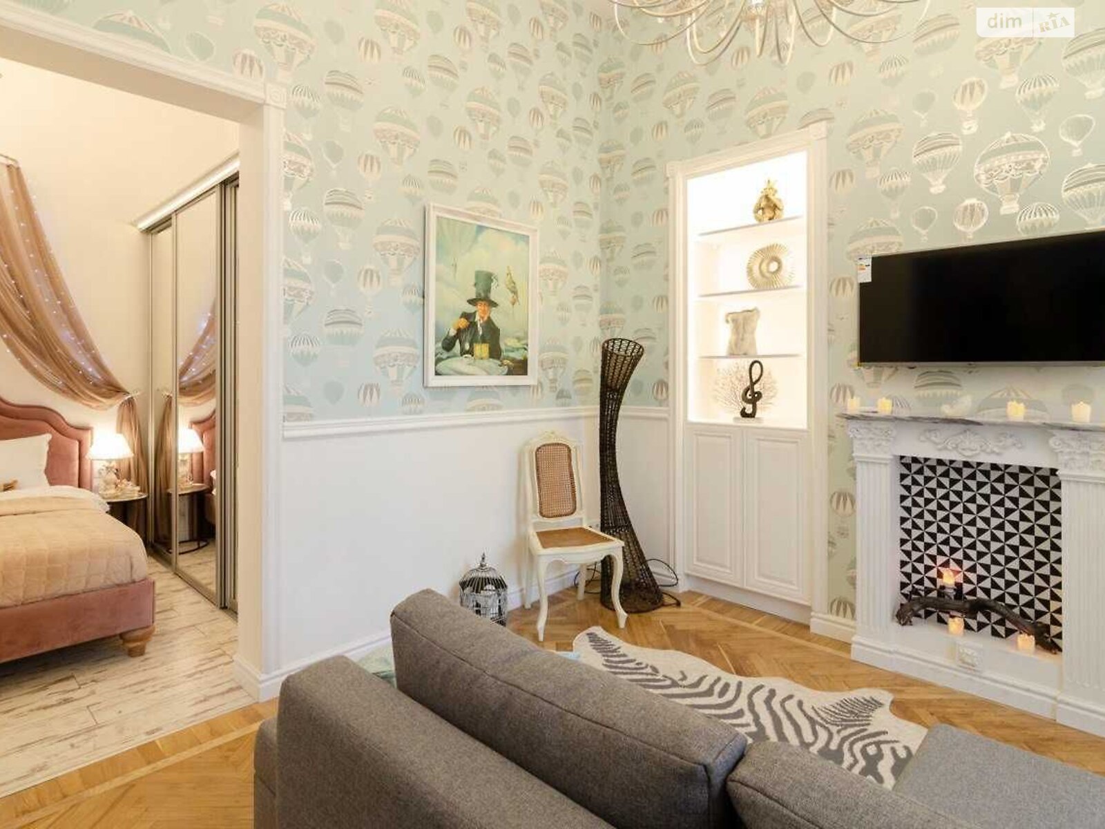 однокомнатная квартира в Одессе, район Центр, на пл. Соборная 2, кв. 5 в аренду на долгий срок помесячно фото 1 однокомнатная квартира в Одессе, район Центр, на пл. Соборная 2, кв. 5 в аренду на долгий срок помесячно фото 1