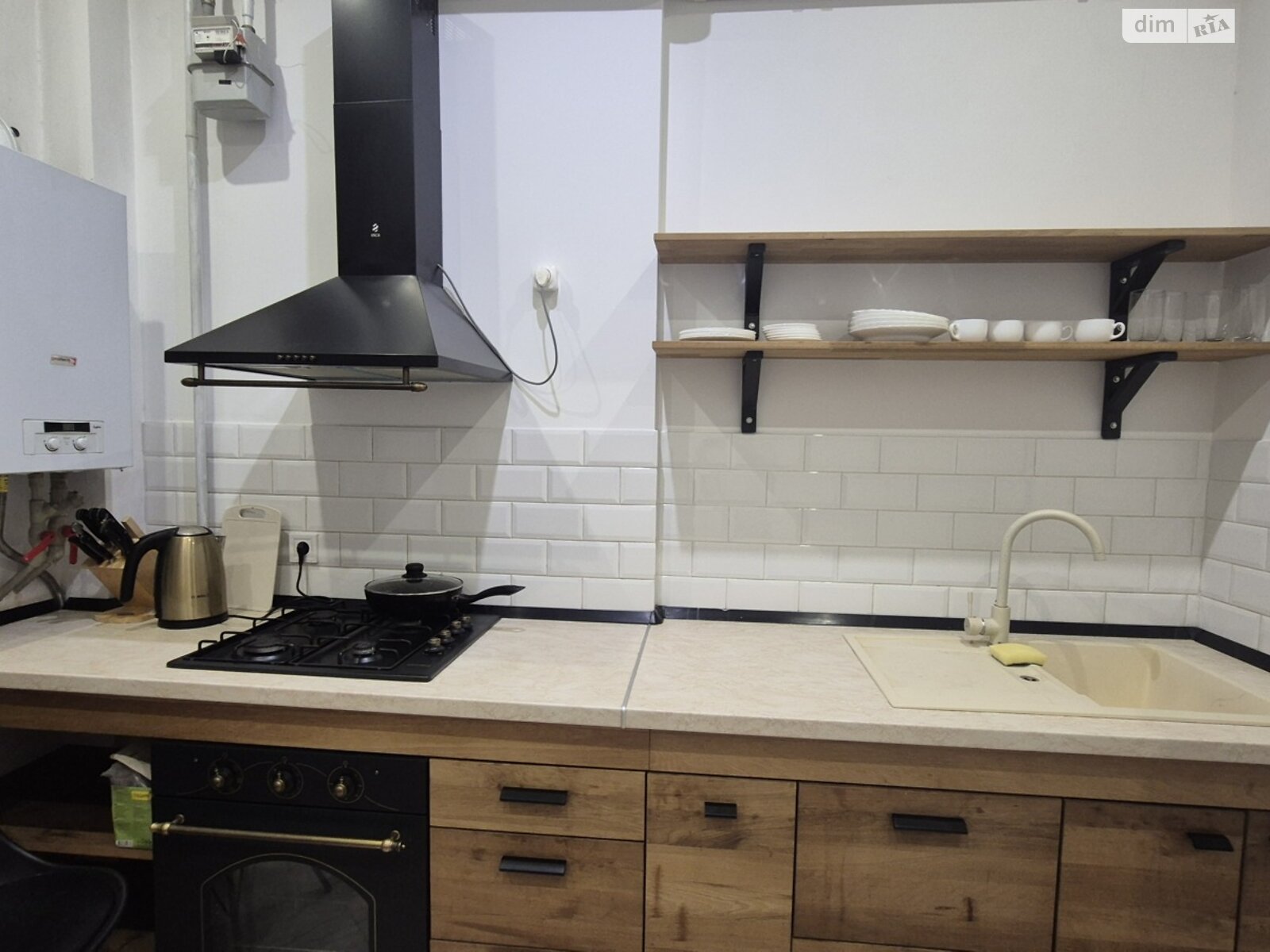 однокомнатная квартира в Одессе, район Центр, на ул. Софиевская 7А в аренду на долгий срок помесячно фото 1 однокомнатная квартира в Одессе, район Центр, на ул. Софиевская 7А в аренду на долгий срок помесячно фото 1