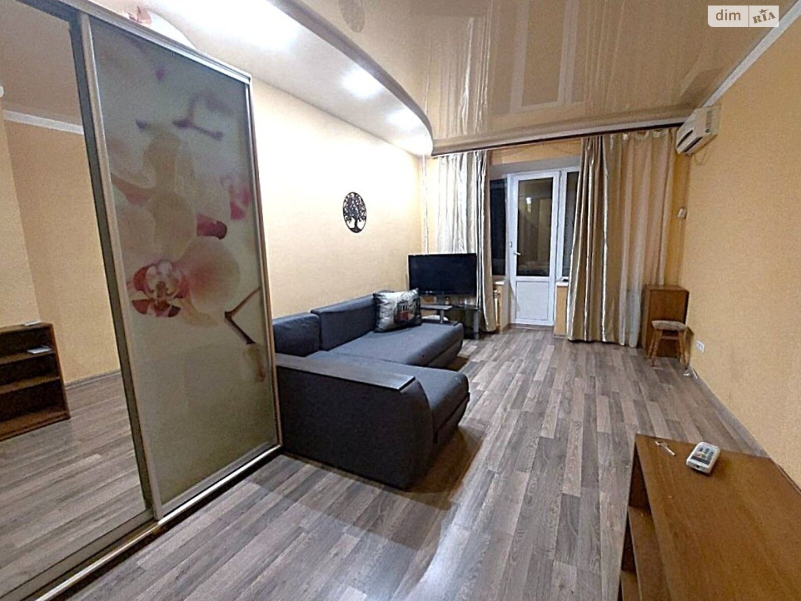 двокімнатна квартира в Одесі, район Центр, на вул. Старопортофранківська 12 в довготривалу оренду помісячно фото 1 двокімнатна квартира в Одесі, район Центр, на вул. Старопортофранківська 12 в довготривалу оренду помісячно фото 1