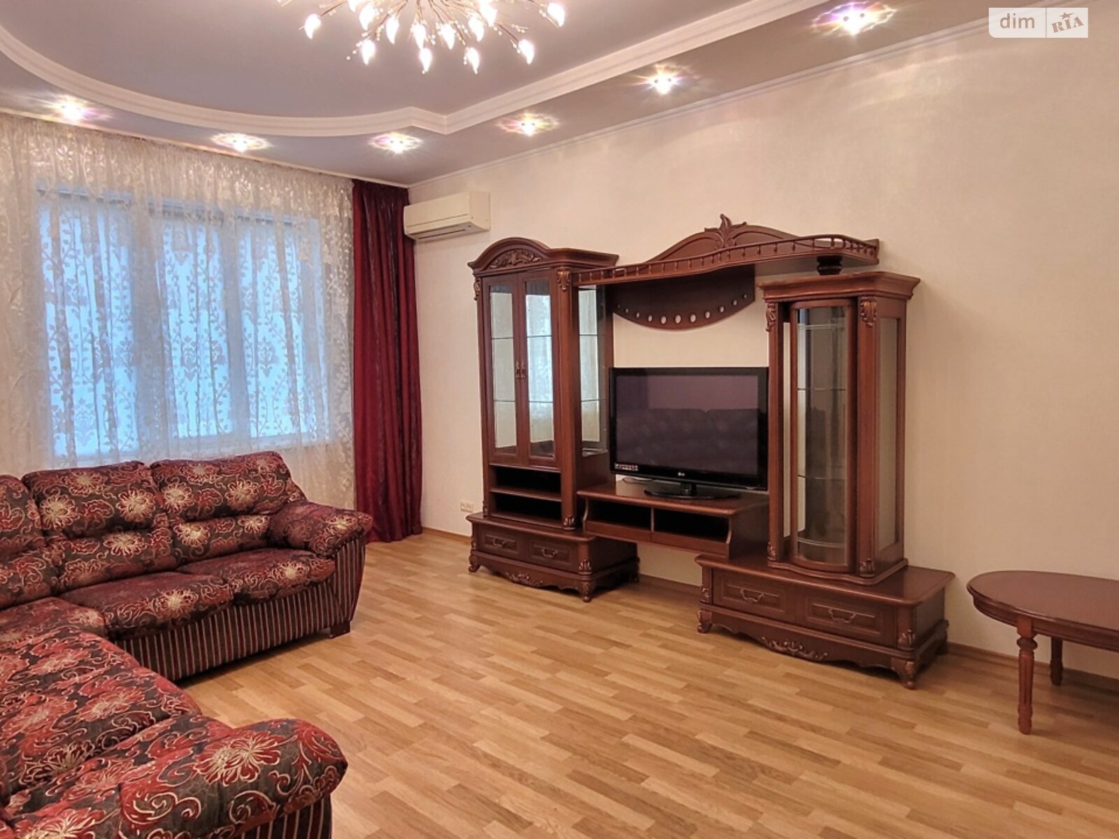 двухкомнатная квартира с мебелью в Одессе, район Центр, на ул. Базарная 5/4 в аренду на долгий срок помесячно фото 1