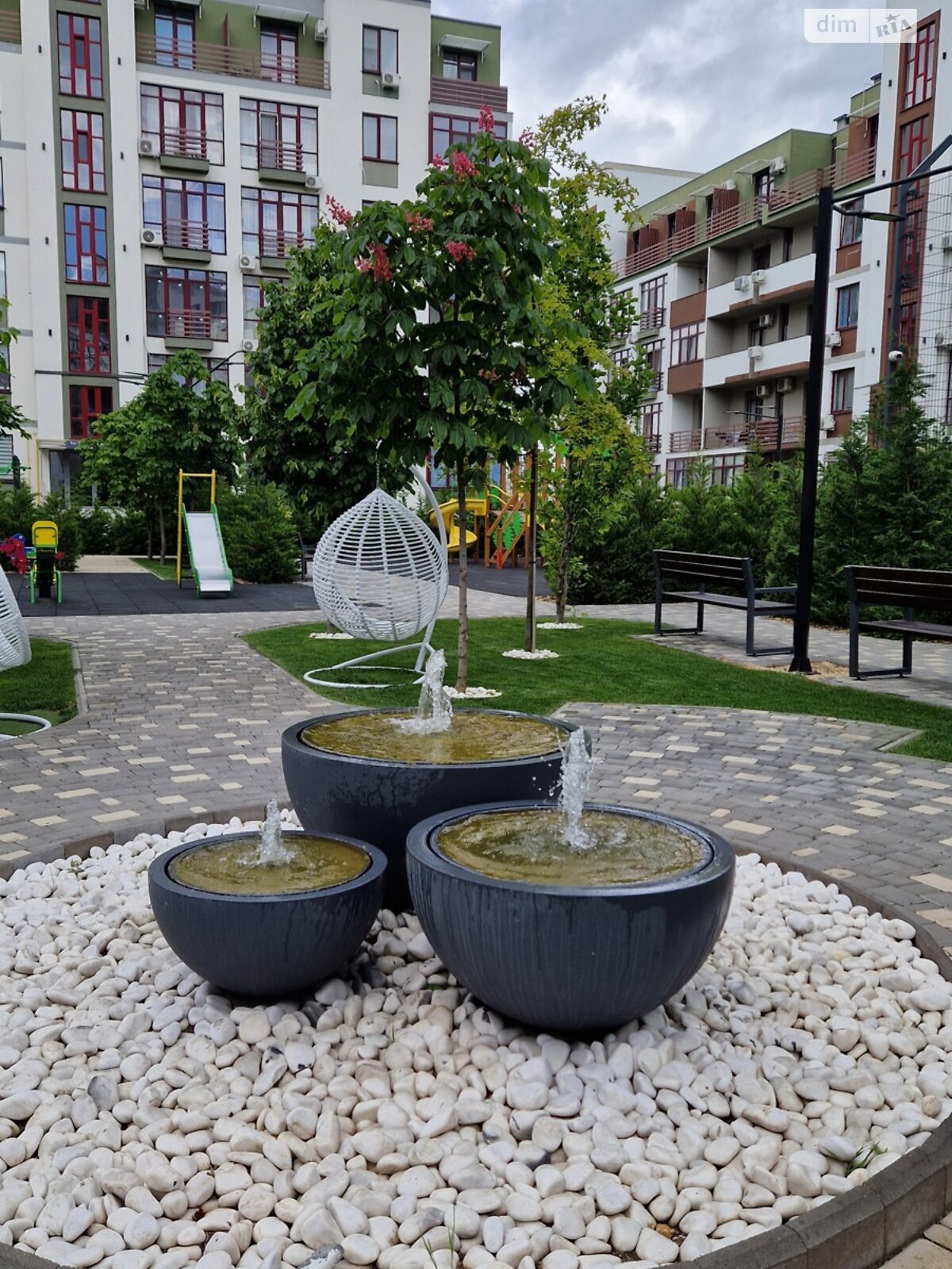 однокімнатна квартира в Одесі, на вул. Владислава Бувалкіна в довготривалу оренду помісячно фото 1 однокімнатна квартира в Одесі, на вул. Владислава Бувалкіна в довготривалу оренду помісячно фото 1