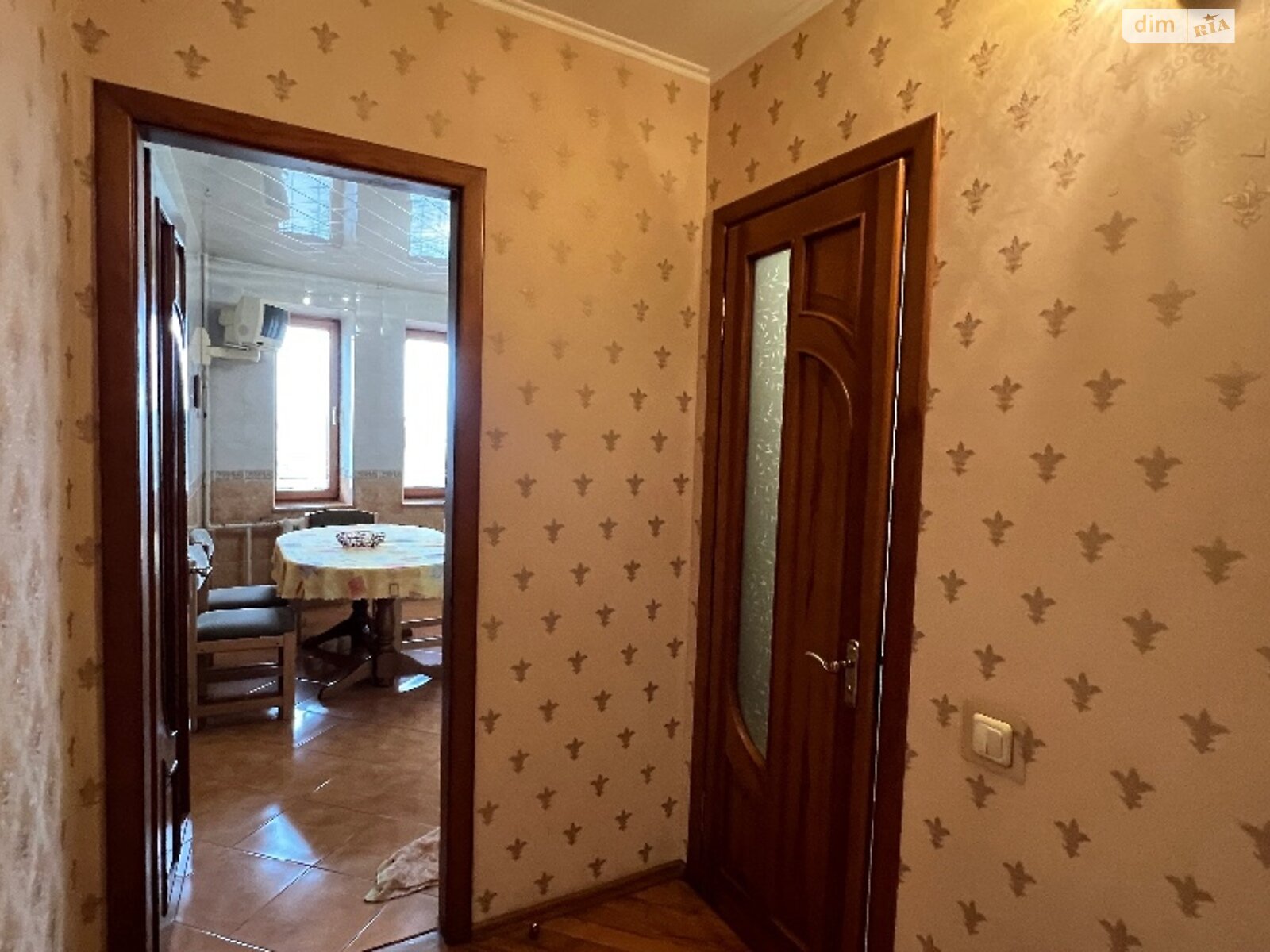 двухкомнатная квартира с мебелью в Одессе, район Вузовский, на ул. Тополевая 14 в аренду на долгий срок помесячно фото 1 двухкомнатная квартира с мебелью в Одессе, район Вузовский, на ул. Тополевая 14 в аренду на долгий срок помесячно фото 1