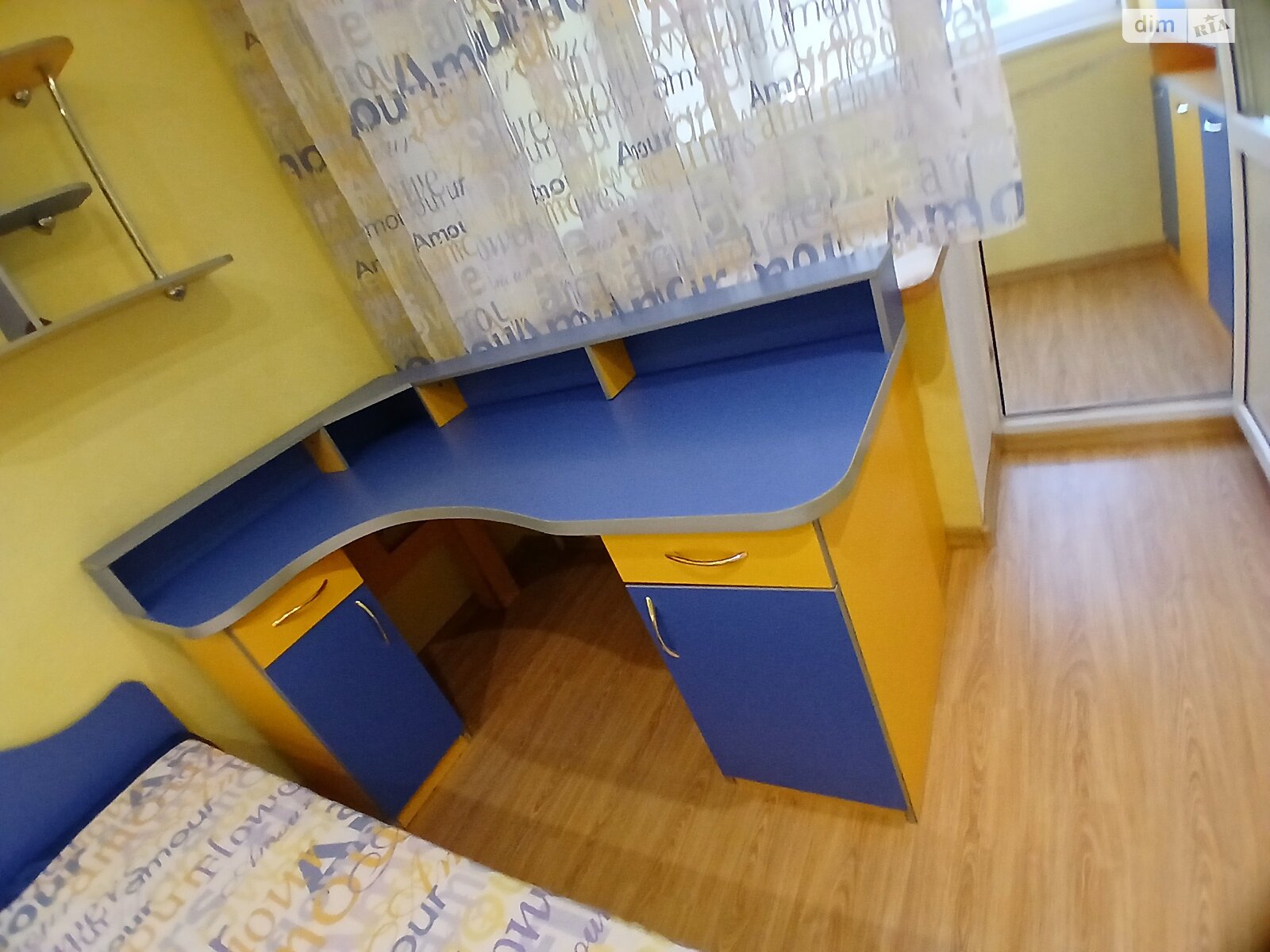 трехкомнатная квартира в Одессе, район Вузовский, на ул. Тополевая 26 в аренду на долгий срок помесячно фото 1 трехкомнатная квартира в Одессе, район Вузовский, на ул. Тополевая 26 в аренду на долгий срок помесячно фото 1