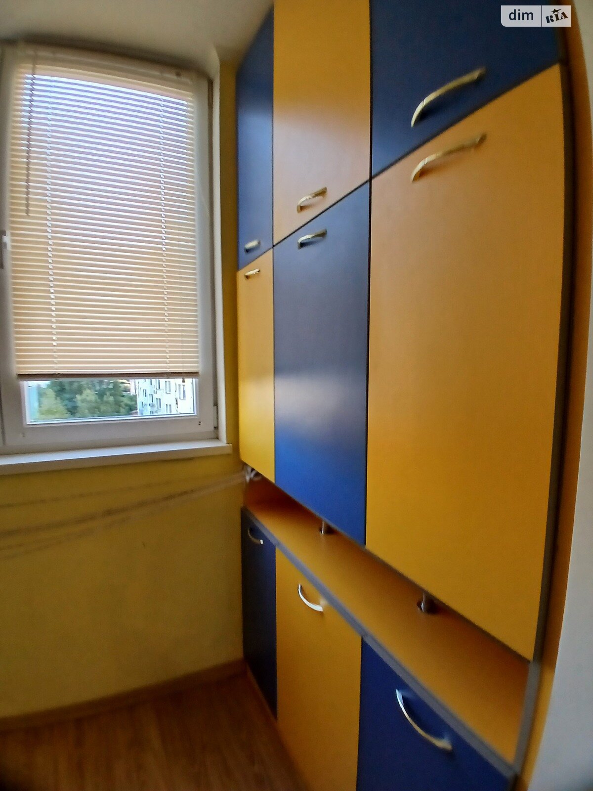 трехкомнатная квартира в Одессе, район Вузовский, на ул. Тополевая 26 в аренду на долгий срок помесячно фото 1 трехкомнатная квартира в Одессе, район Вузовский, на ул. Тополевая 26 в аренду на долгий срок помесячно фото 1