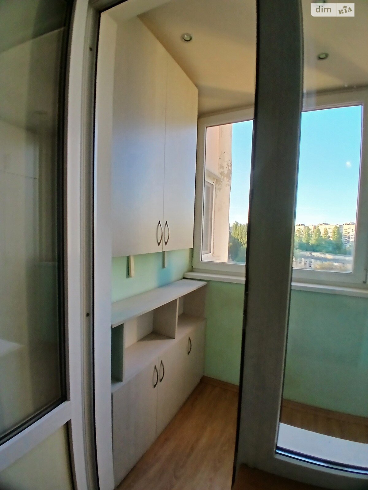 трехкомнатная квартира в Одессе, район Вузовский, на ул. Тополевая 26 в аренду на долгий срок помесячно фото 1 трехкомнатная квартира в Одессе, район Вузовский, на ул. Тополевая 26 в аренду на долгий срок помесячно фото 1