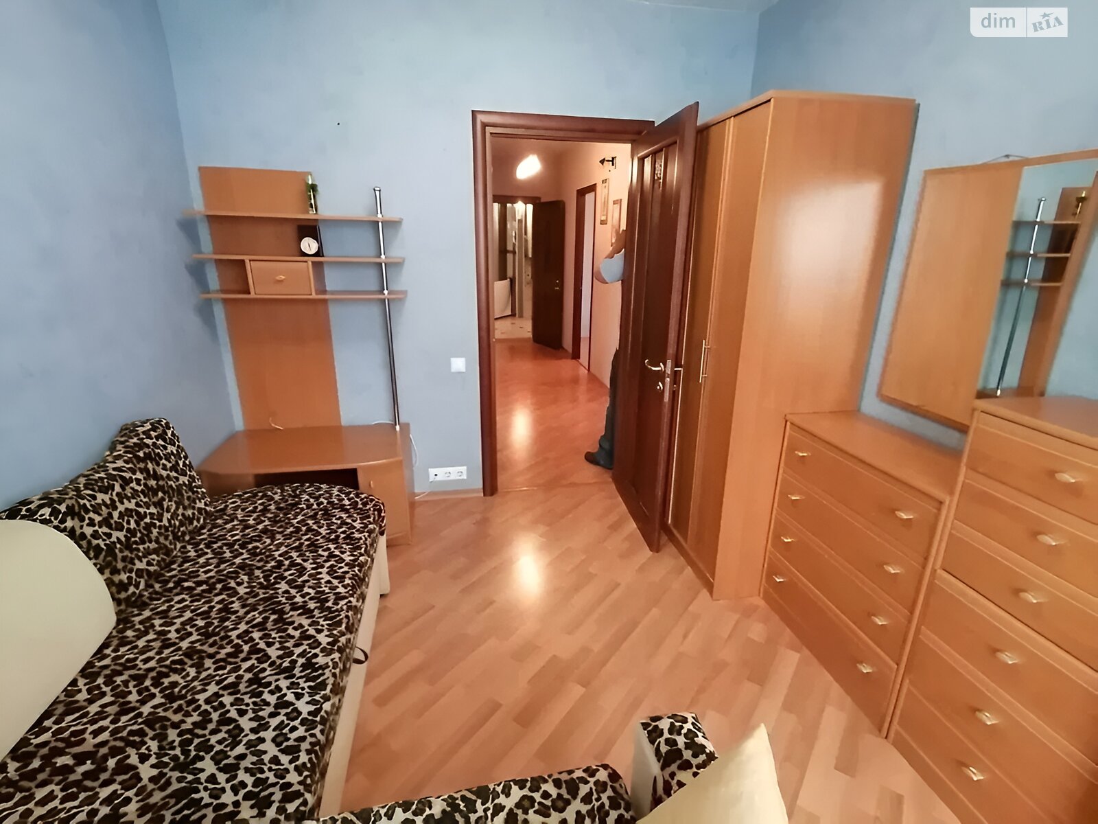 трехкомнатная квартира в Одессе, район Южный, на ул. Евгения Чикаленко 73 в аренду на долгий срок помесячно фото 1 трехкомнатная квартира в Одессе, район Южный, на ул. Евгения Чикаленко 73 в аренду на долгий срок помесячно фото 1