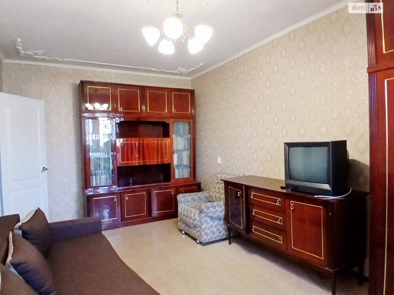 двухкомнатная квартира в Одессе, район Южный, на ул. Люстдорфская дорога 170/1 в аренду на долгий срок помесячно фото 1 двухкомнатная квартира в Одессе, район Южный, на ул. Люстдорфская дорога 170/1 в аренду на долгий срок помесячно фото 1