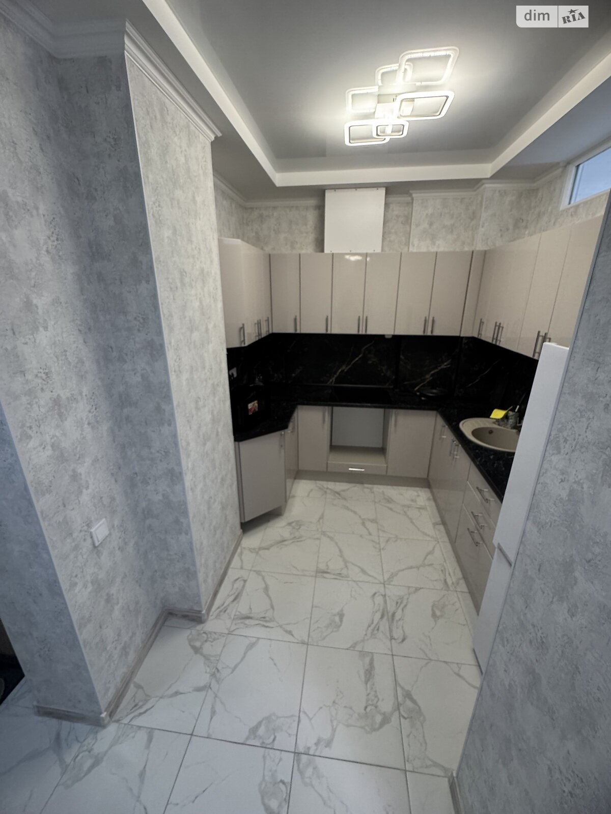 двокімнатна квартира в Одесі, район Золотий Берег, на вул. Дача Ковалевського 5 в довготривалу оренду помісячно фото 1