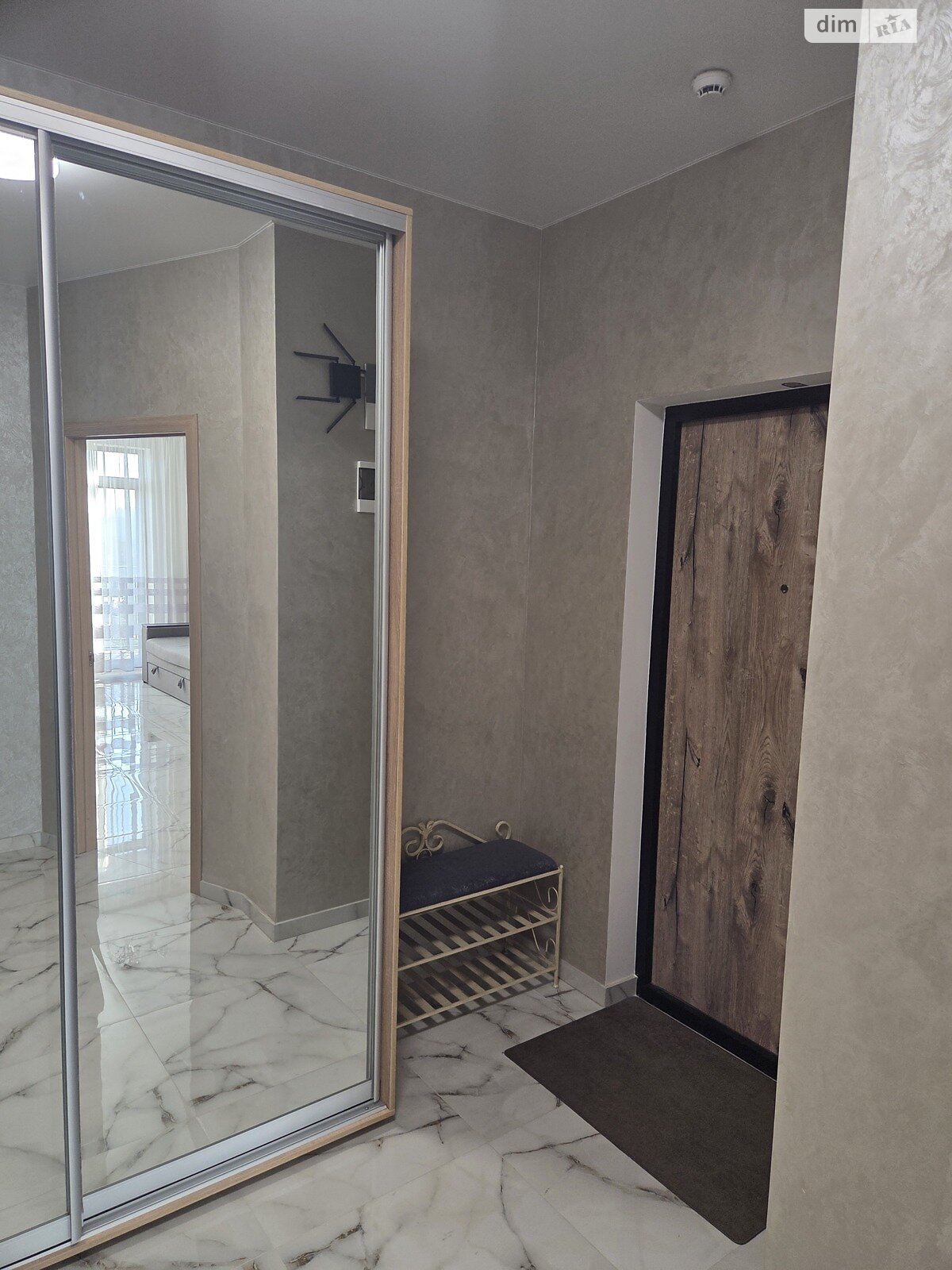 однокімнатна квартира в Одесі, район Золотий Берег, на вул. Дача Ковалевського 5 в довготривалу оренду помісячно фото 1 однокімнатна квартира в Одесі, район Золотий Берег, на вул. Дача Ковалевського 5 в довготривалу оренду помісячно фото 1