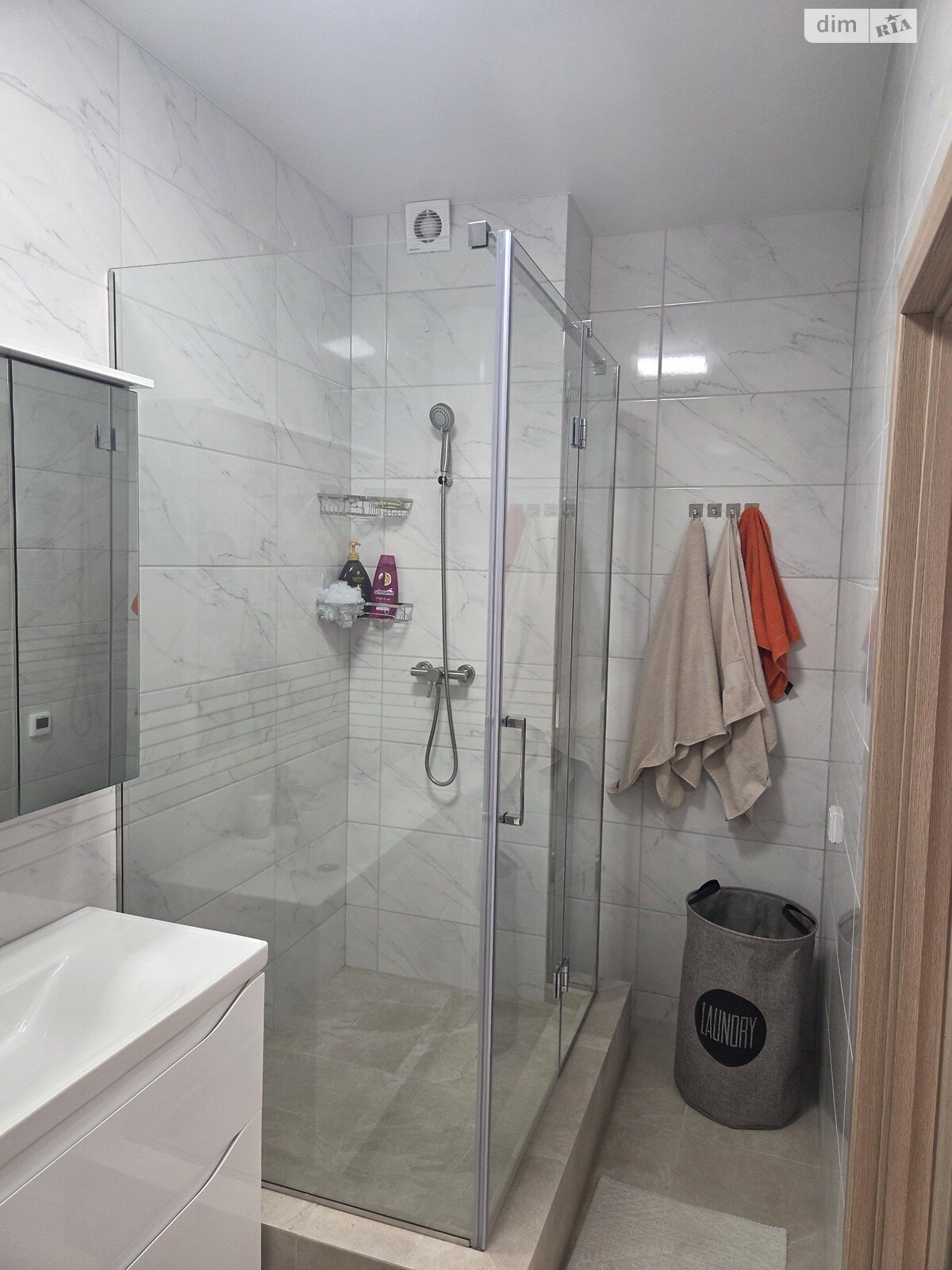 однокімнатна квартира в Одесі, район Золотий Берег, на вул. Дача Ковалевського 5 в довготривалу оренду помісячно фото 1 однокімнатна квартира в Одесі, район Золотий Берег, на вул. Дача Ковалевського 5 в довготривалу оренду помісячно фото 1