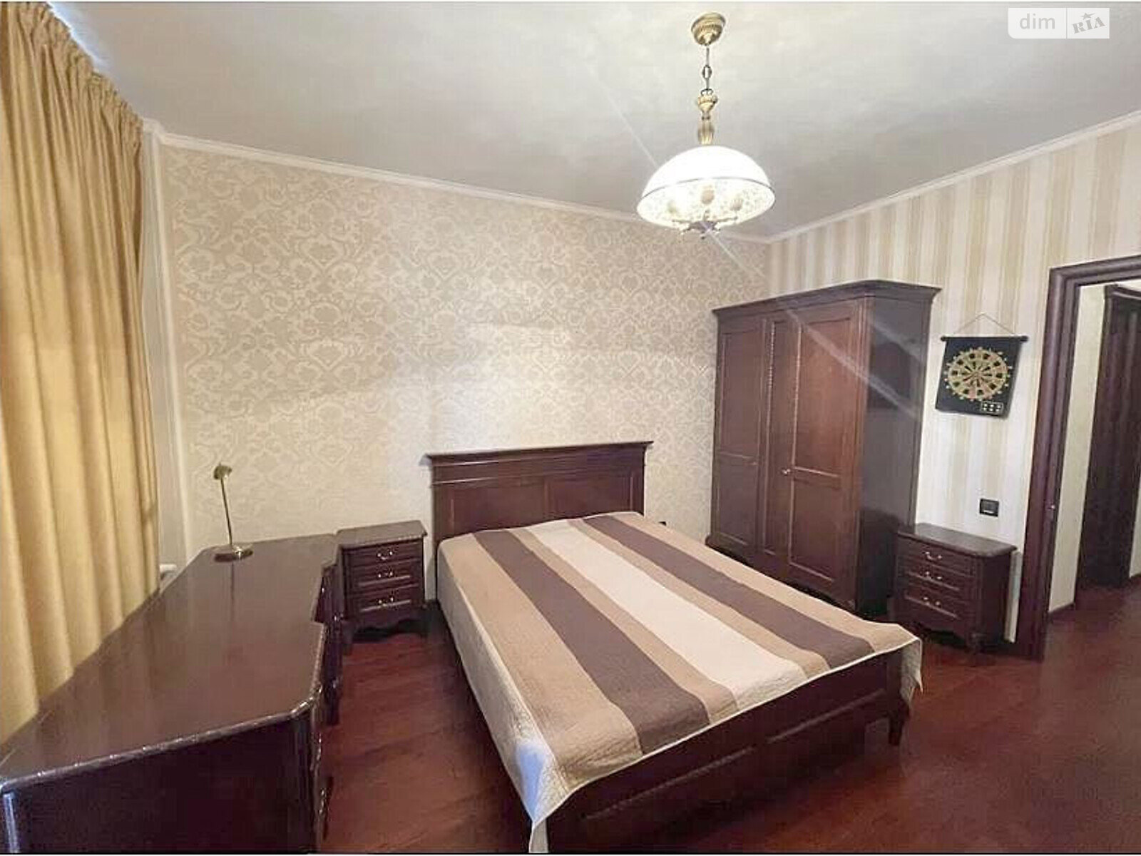 трехкомнатная квартира в Одессе, район Приморский, на пер. Мукачевский 6 в аренду на долгий срок помесячно фото 1